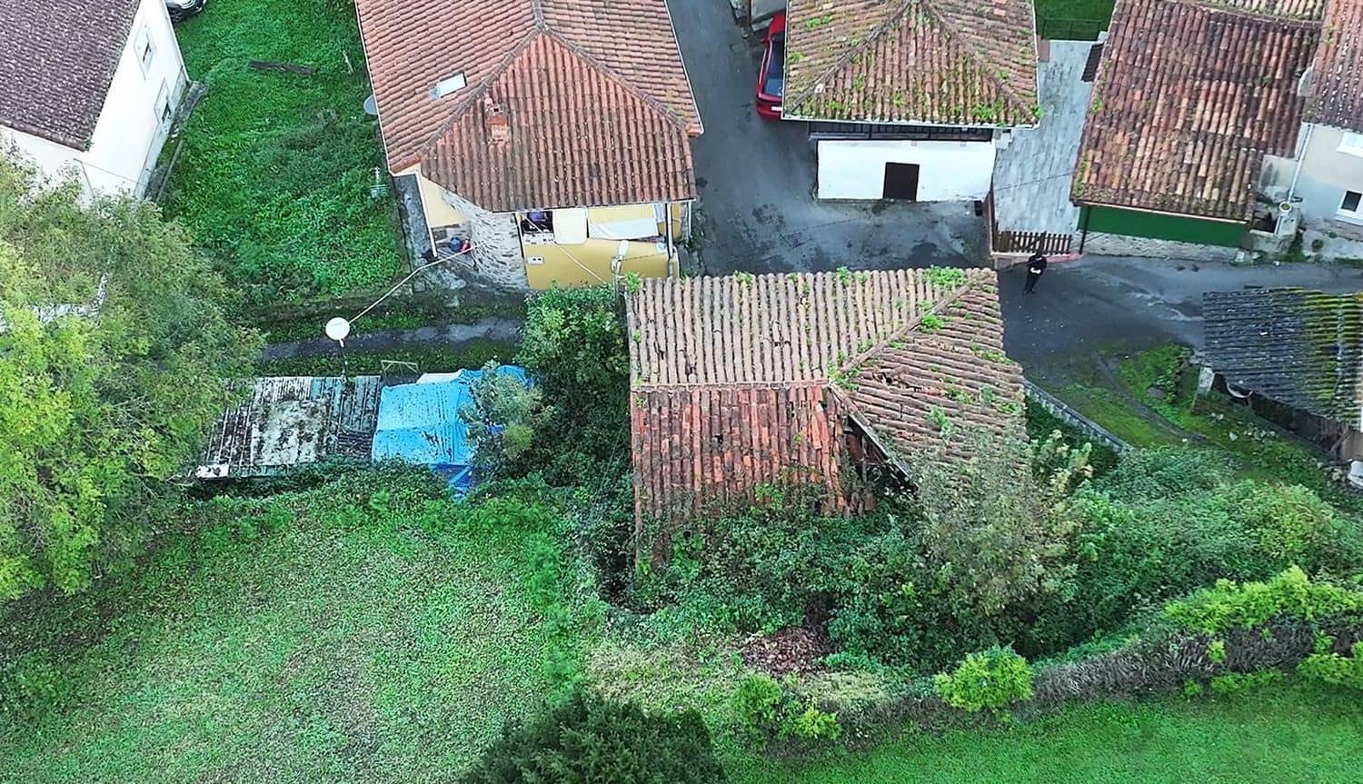 3 sypialnia Finka/Dom wiejski na sprzedaż w Pravia z garażem - 29 900 € (Ref: 8655123)