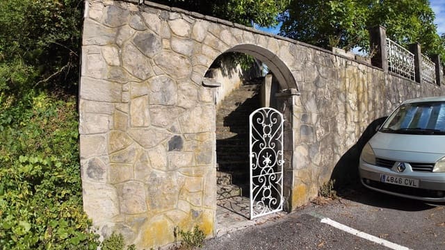 6 soverom Villa til salgs i Villaviciosa med garasje - € 650 000 (Ref: 8655146)