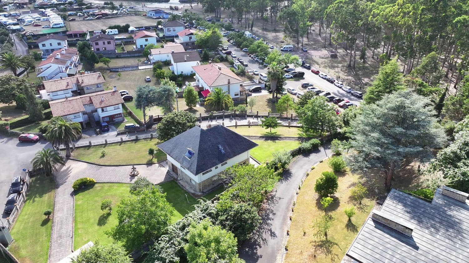 6 soveværelse Villa til salg i Villaviciosa med garage - € 650.000 (Ref: 8655146)