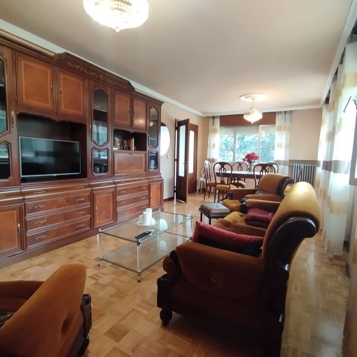 6 soveværelse Villa til salg i Villaviciosa med garage - € 650.000 (Ref: 8655146)