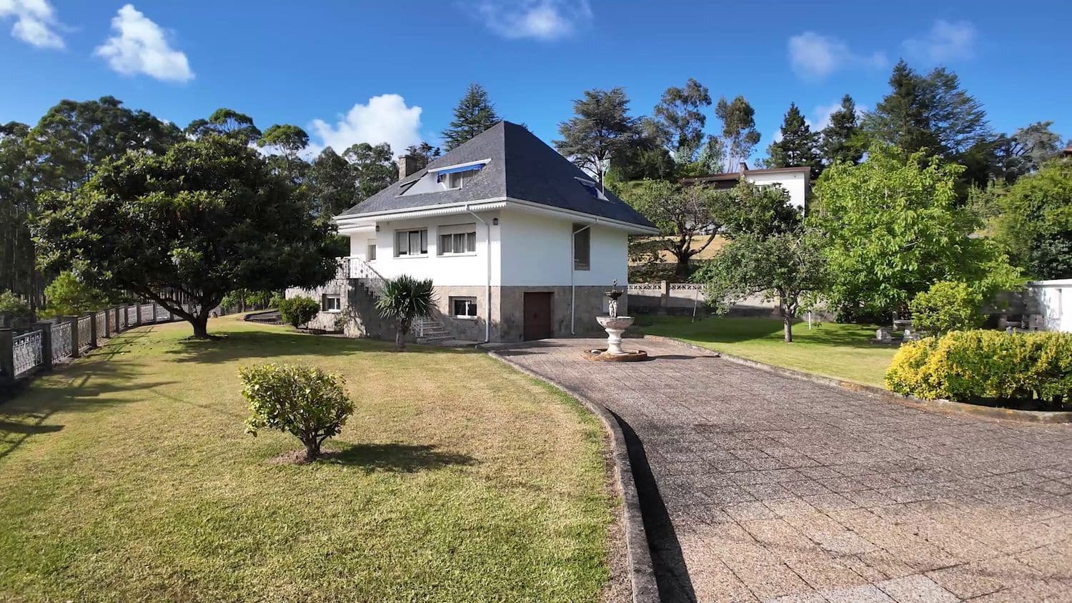 6 soveværelse Villa til salg i Villaviciosa med garage - € 650.000 (Ref: 8655146)