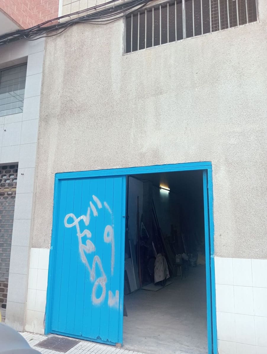 Kommersiell til salgs i Gijon - € 85 000 (Ref: 8655175)