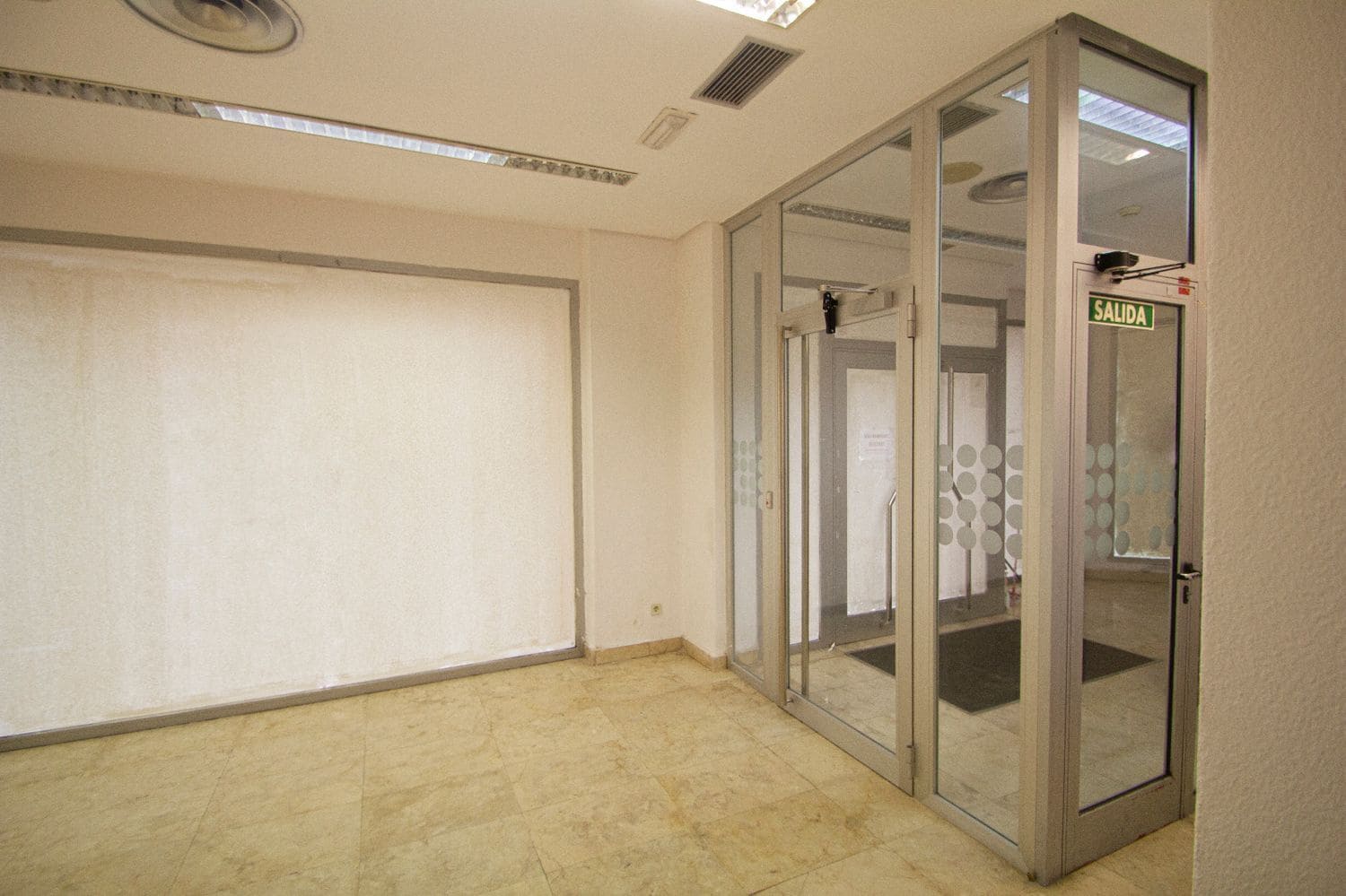 Virksomhed til leje i Gijon - € 1.300 (Ref: 8655187)