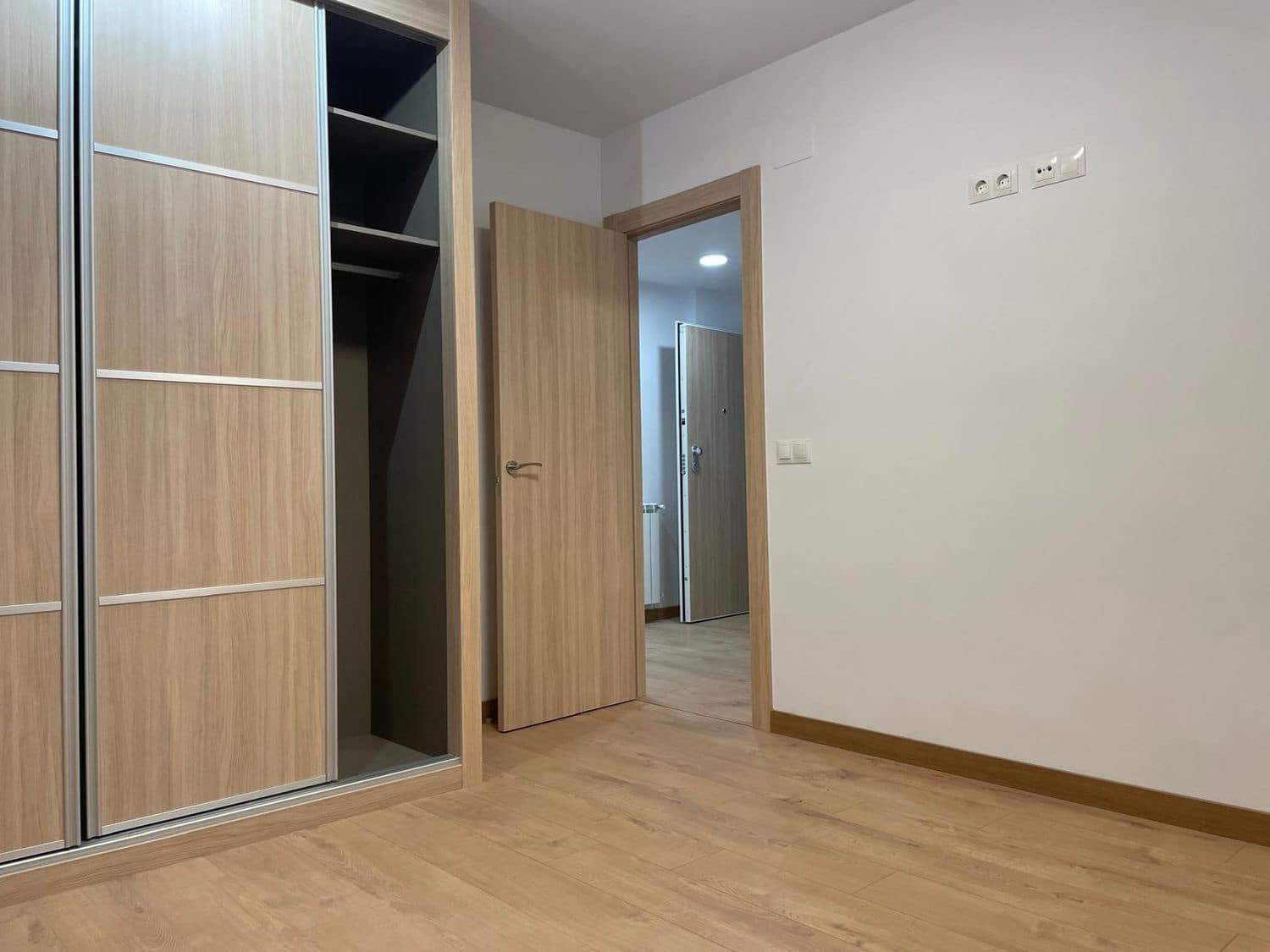 2 Zimmer Apartment zu vermieten in Siero mit Garage - 650 € (Ref: 8655199)