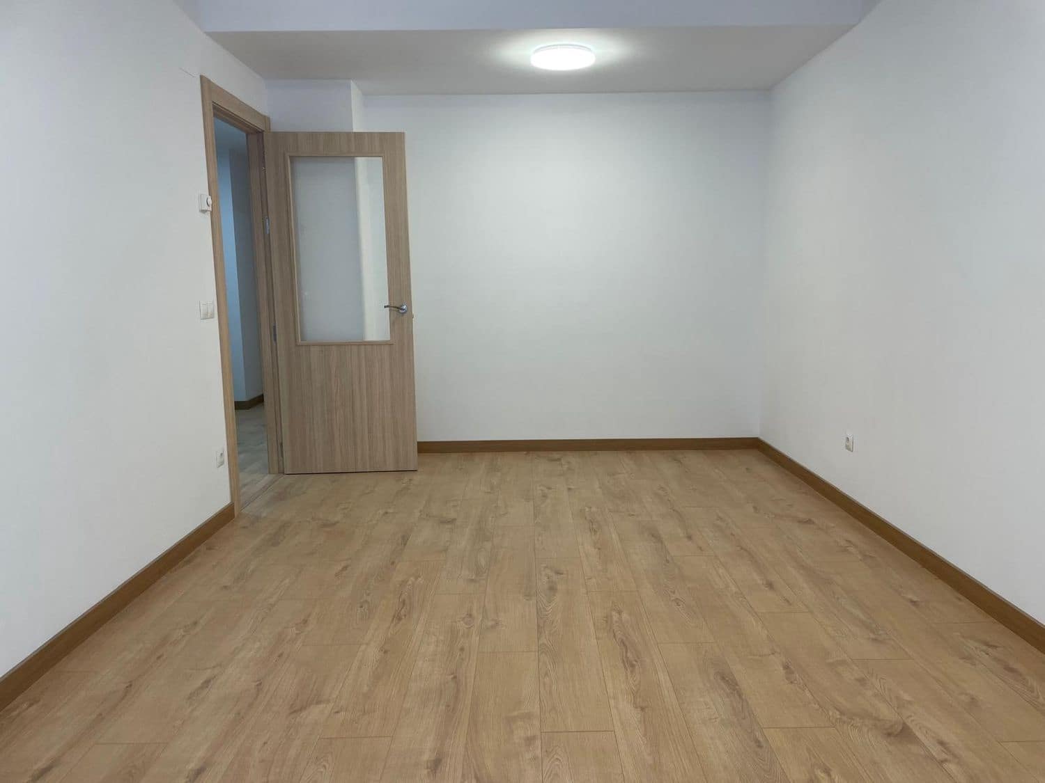 2 Zimmer Apartment zu vermieten in Siero mit Garage - 650 € (Ref: 8655199)