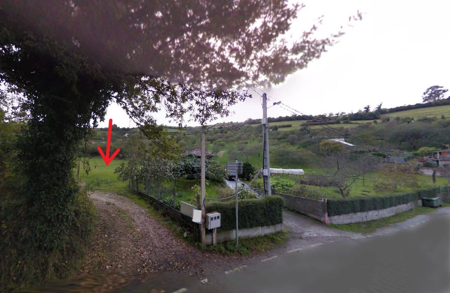 Grunde uden byggetilladelser til salg i Gijon - € 90.000 (Ref: 8655235)