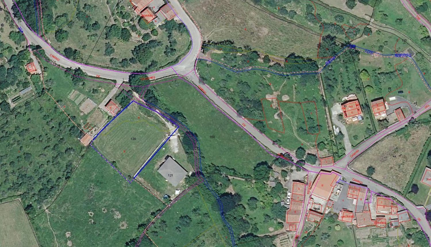 Grunde uden byggetilladelser til salg i Gijon - € 90.000 (Ref: 8655235)