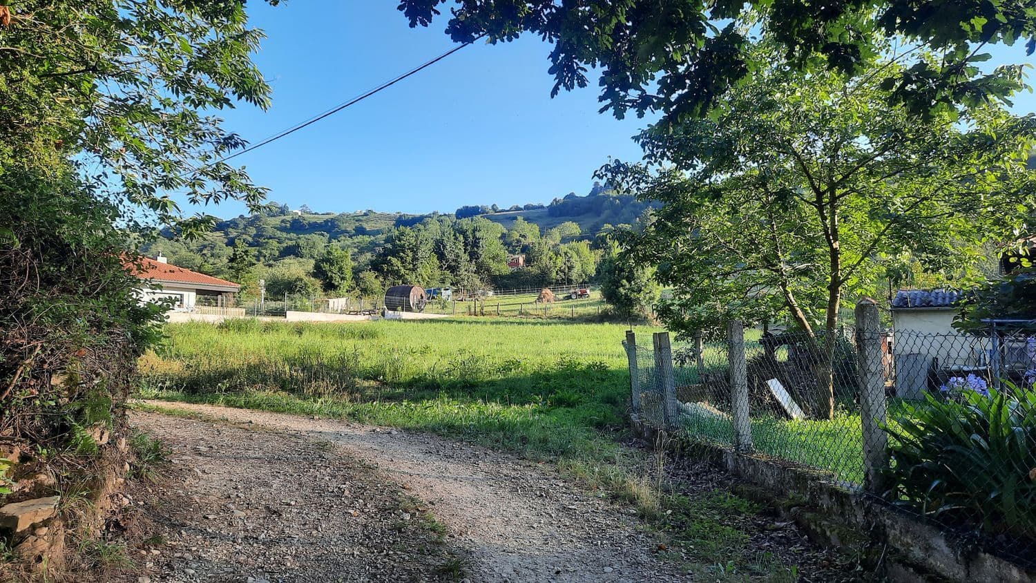 Grunde uden byggetilladelser til salg i Gijon - € 90.000 (Ref: 8655235)