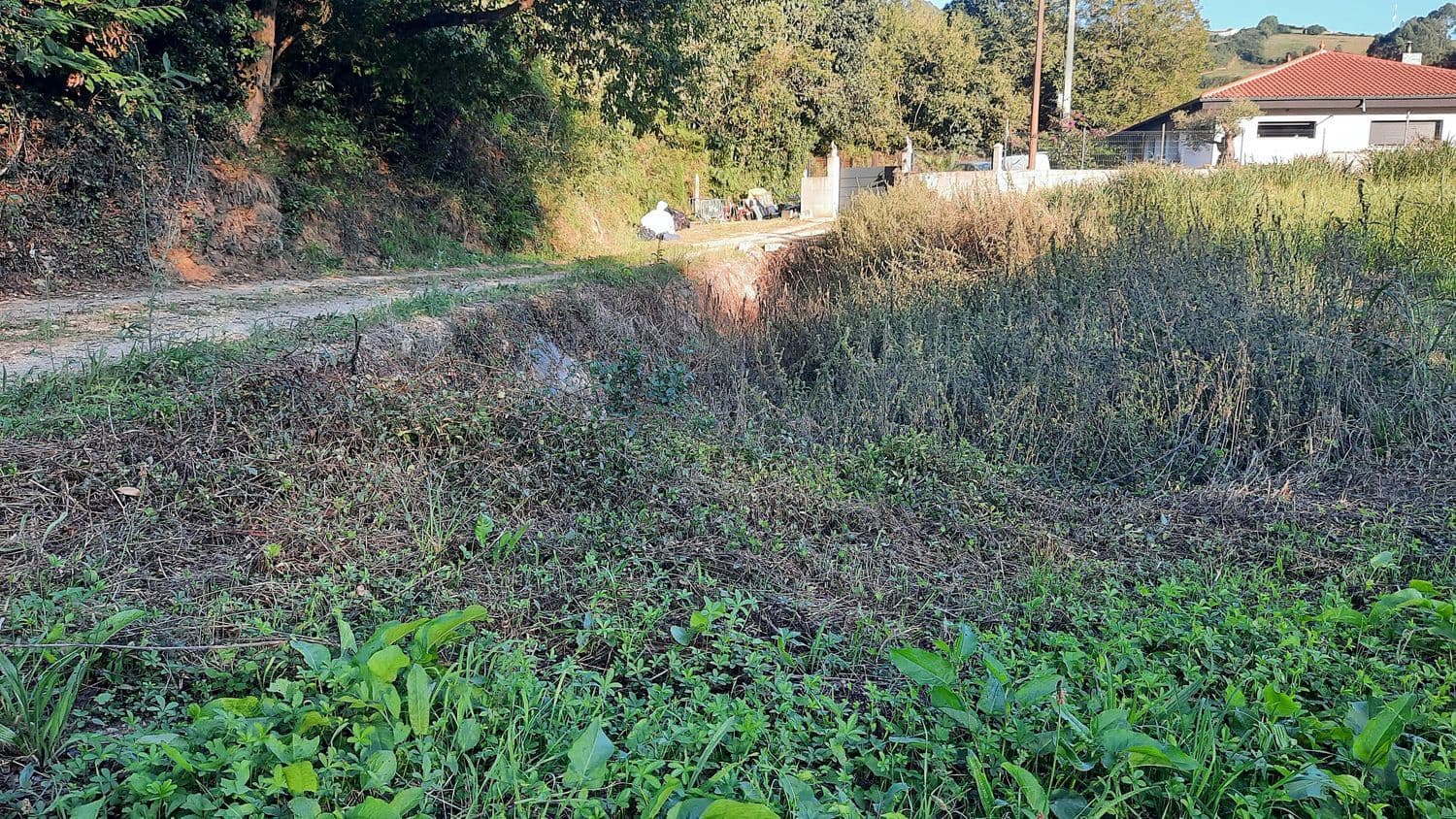 Grunde uden byggetilladelser til salg i Gijon - € 90.000 (Ref: 8655235)