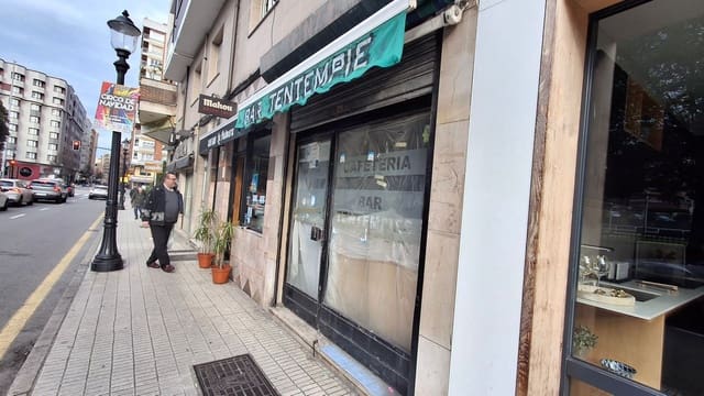Restaurant/Bar til salg i Centro Urbano, Gijón - € 63.000 (Ref: 8655243)
