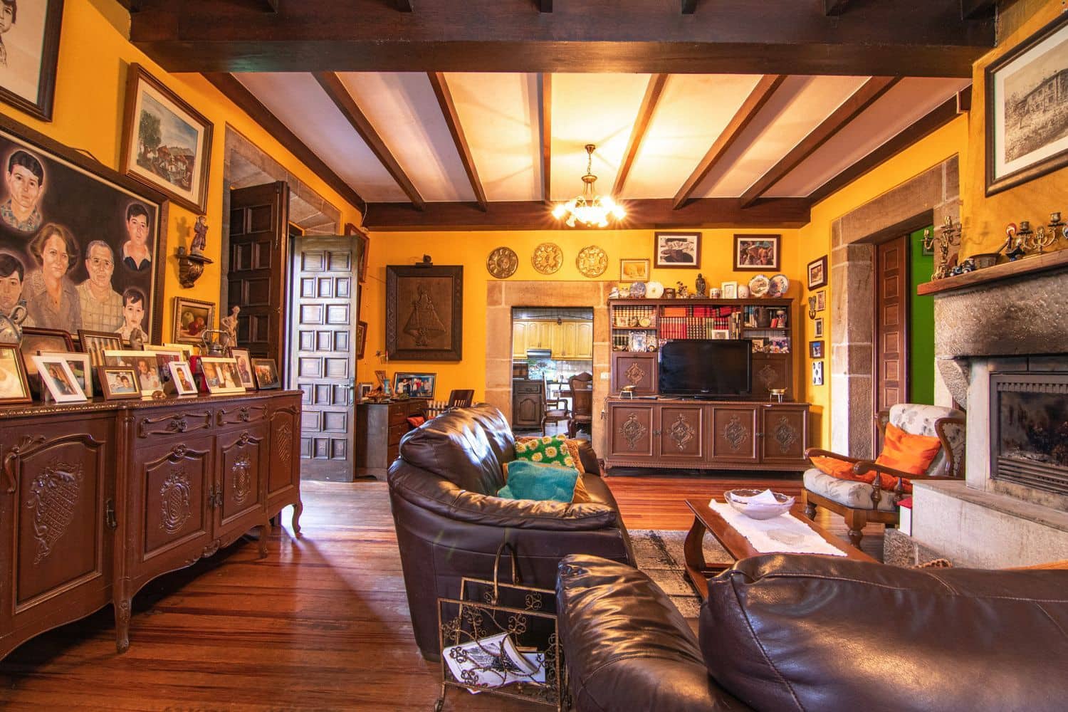 6 soveværelse Finca/Landehus til salg i Colunga med garage - € 2.500.000 (Ref: 8655258)