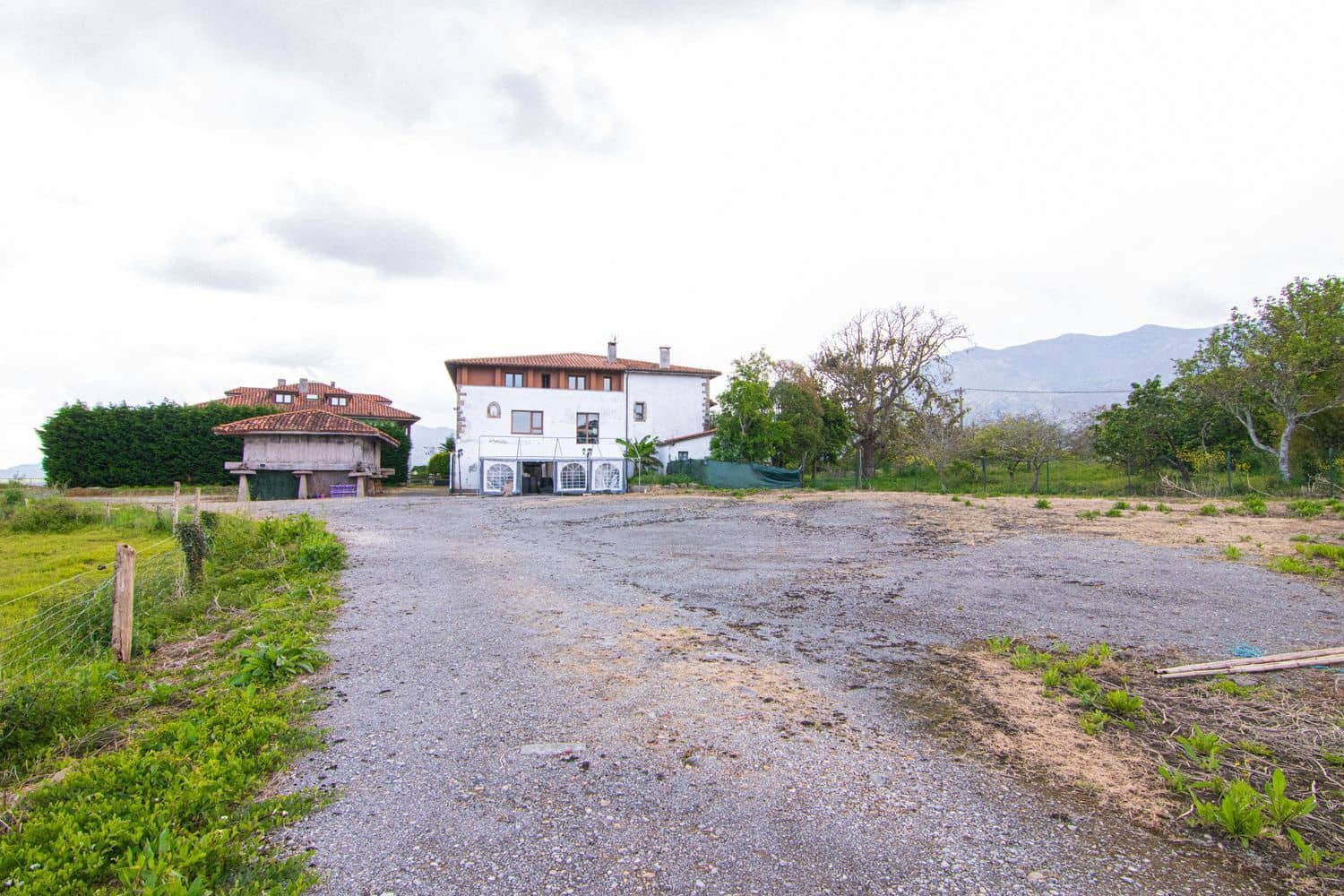 6 soveværelse Finca/Landehus til salg i Colunga med garage - € 2.500.000 (Ref: 8655258)