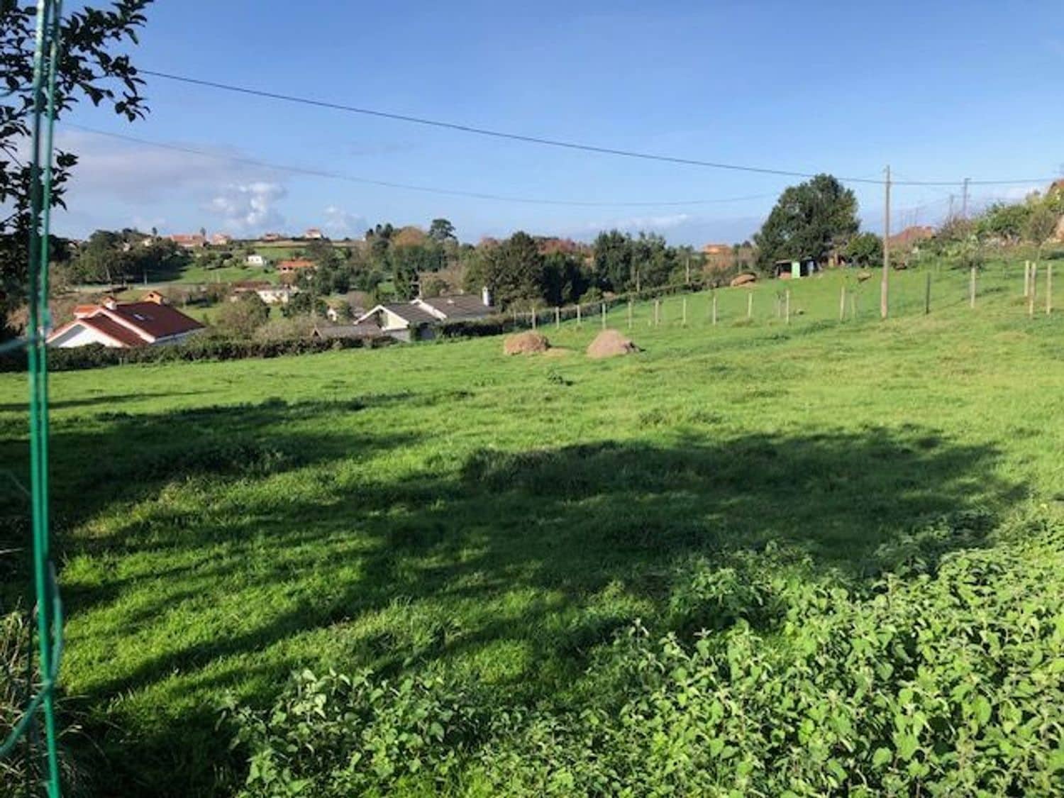 Grunde uden byggetilladelser til salg i Gijon - € 190.000 (Ref: 8661815)