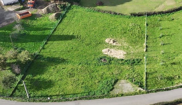 Mark till salu i Gijón - 190 000 € (Ref: 8661815)