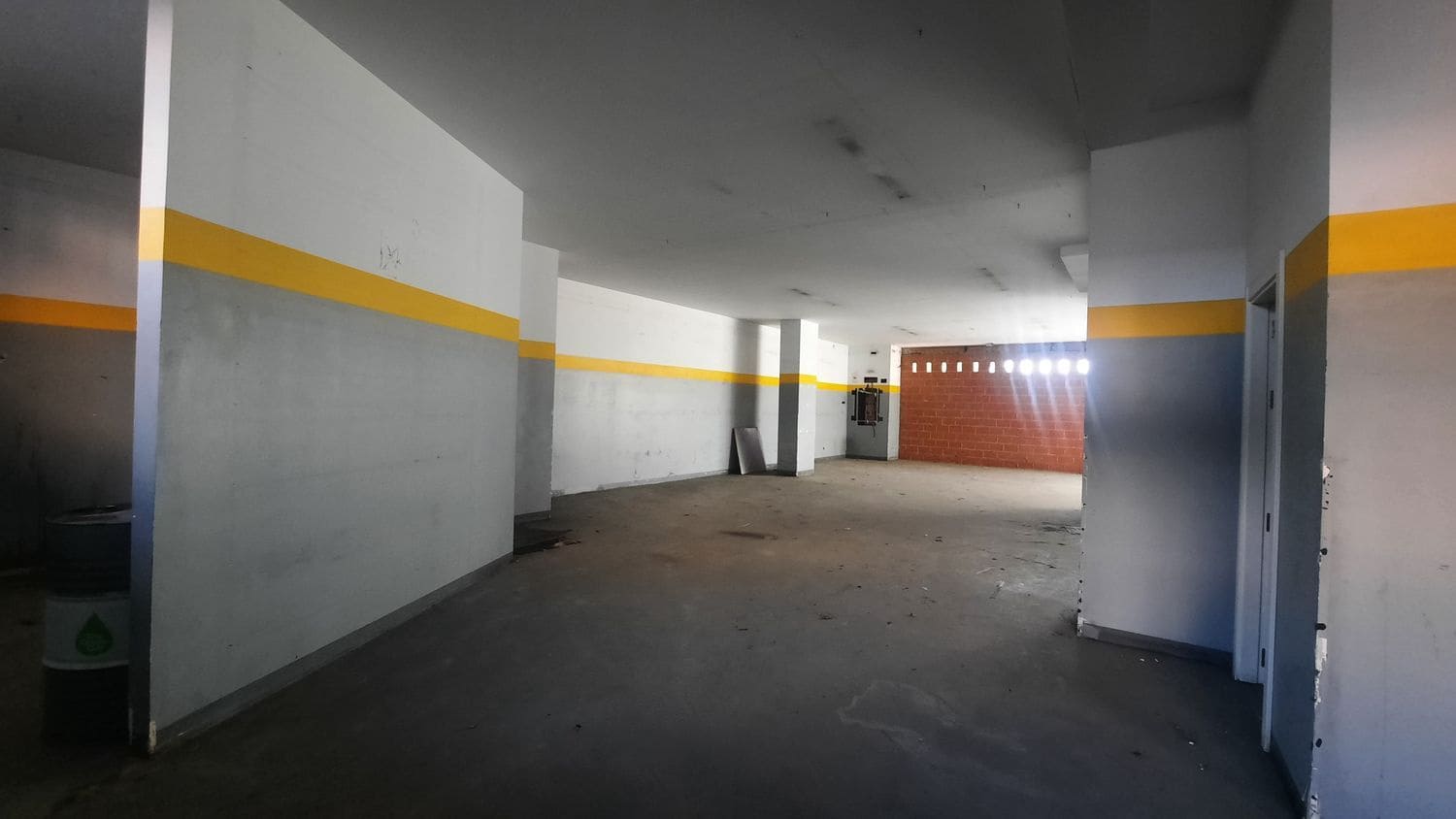 Yritys vuokrattavana paikassa Oviedo - 1 800 € (Ref: 8679381)