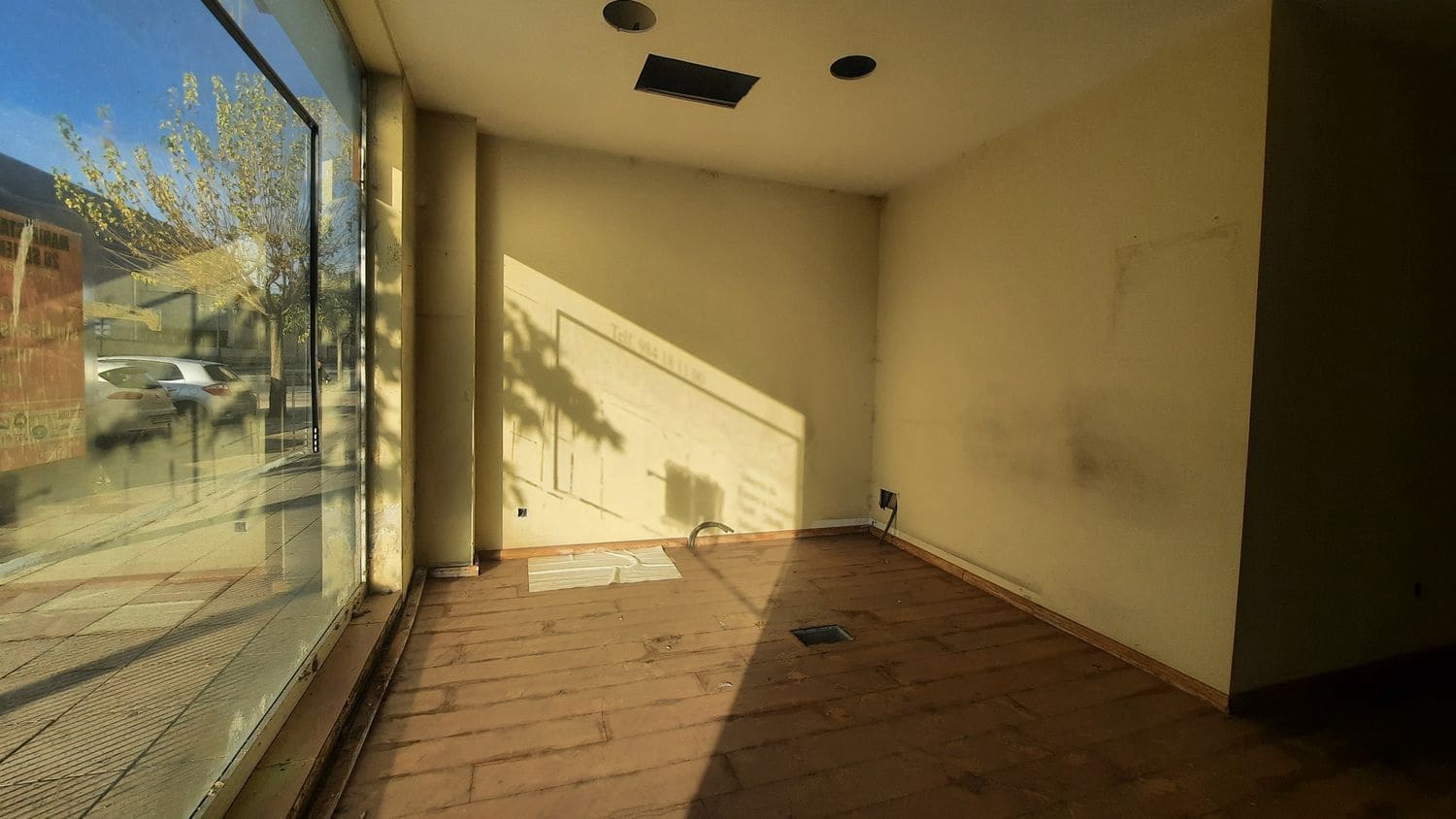 Yritys vuokrattavana paikassa Oviedo - 1 800 € (Ref: 8679381)