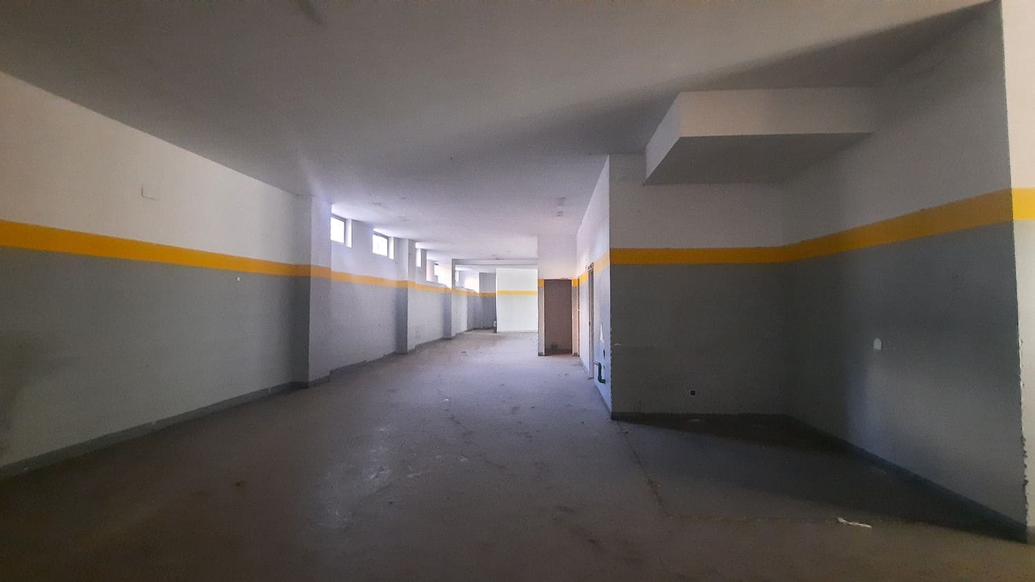 Yritys vuokrattavana paikassa Oviedo - 1 800 € (Ref: 8679381)