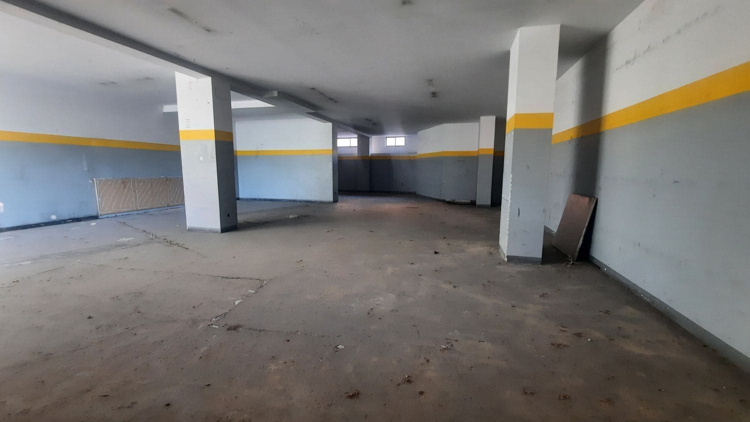 Yritys vuokrattavana paikassa Oviedo - 1 800 € (Ref: 8679381)