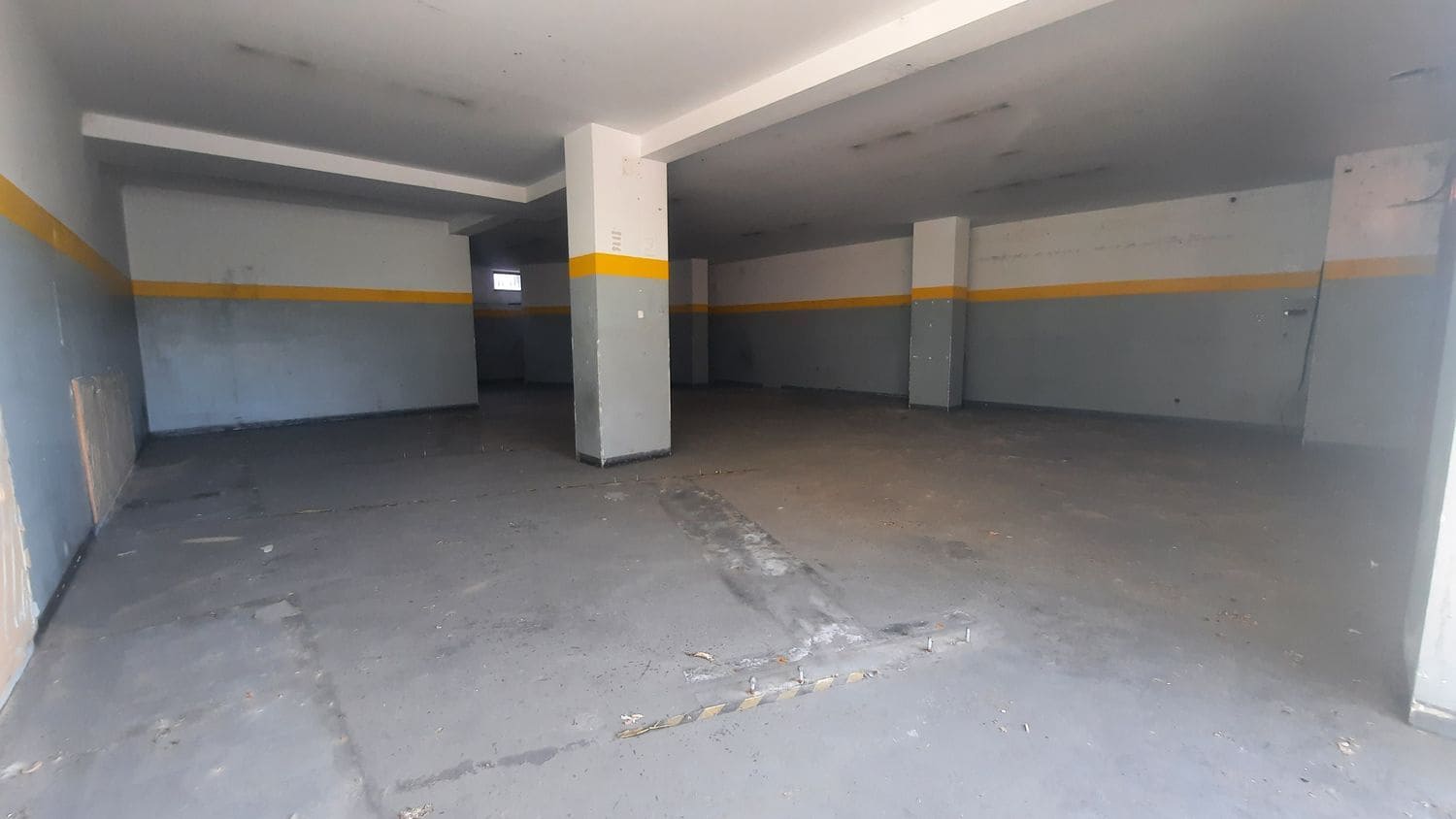 Yritys vuokrattavana paikassa Oviedo - 1 800 € (Ref: 8679381)