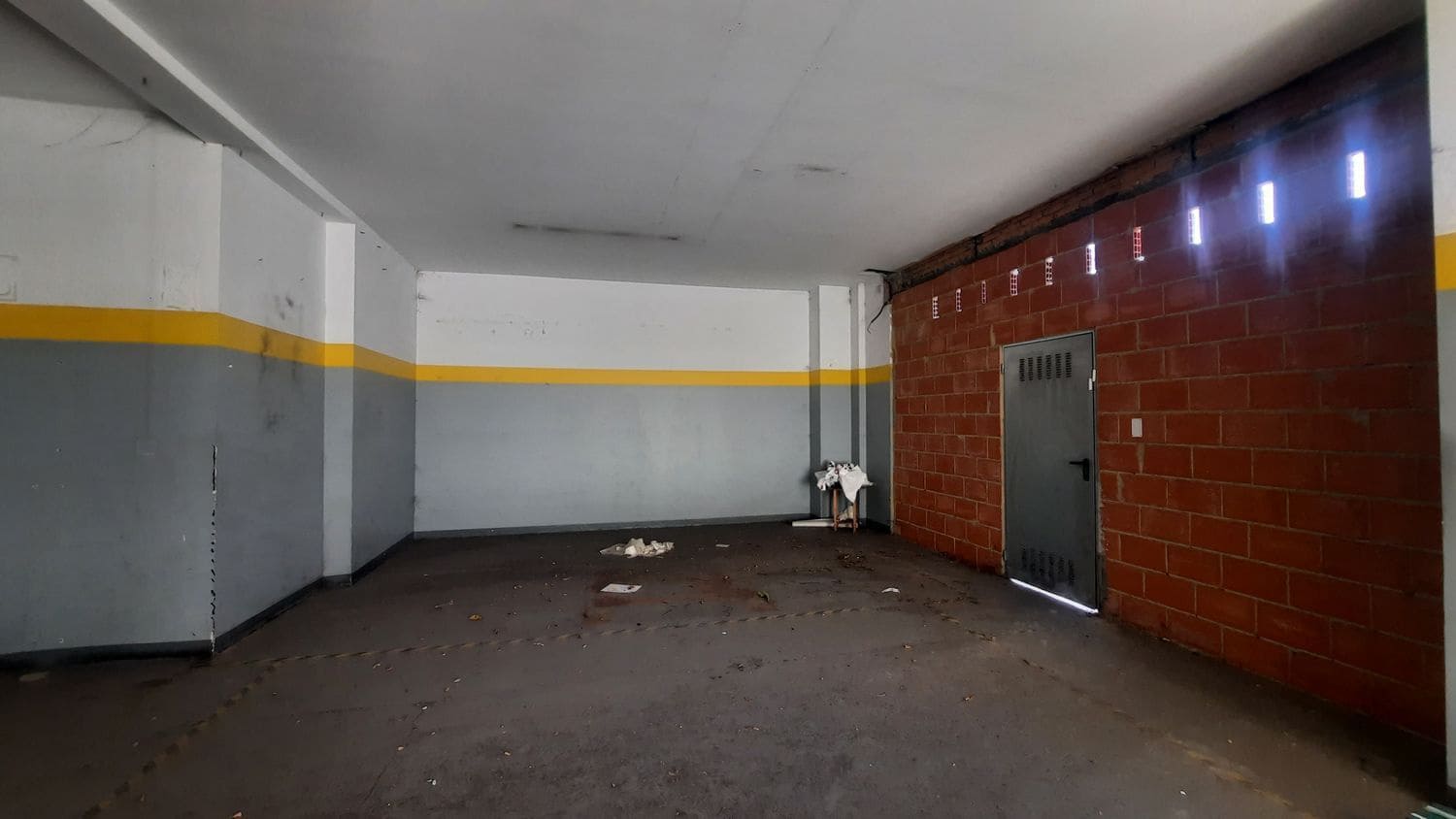 Yritys vuokrattavana paikassa Oviedo - 1 800 € (Ref: 8679381)