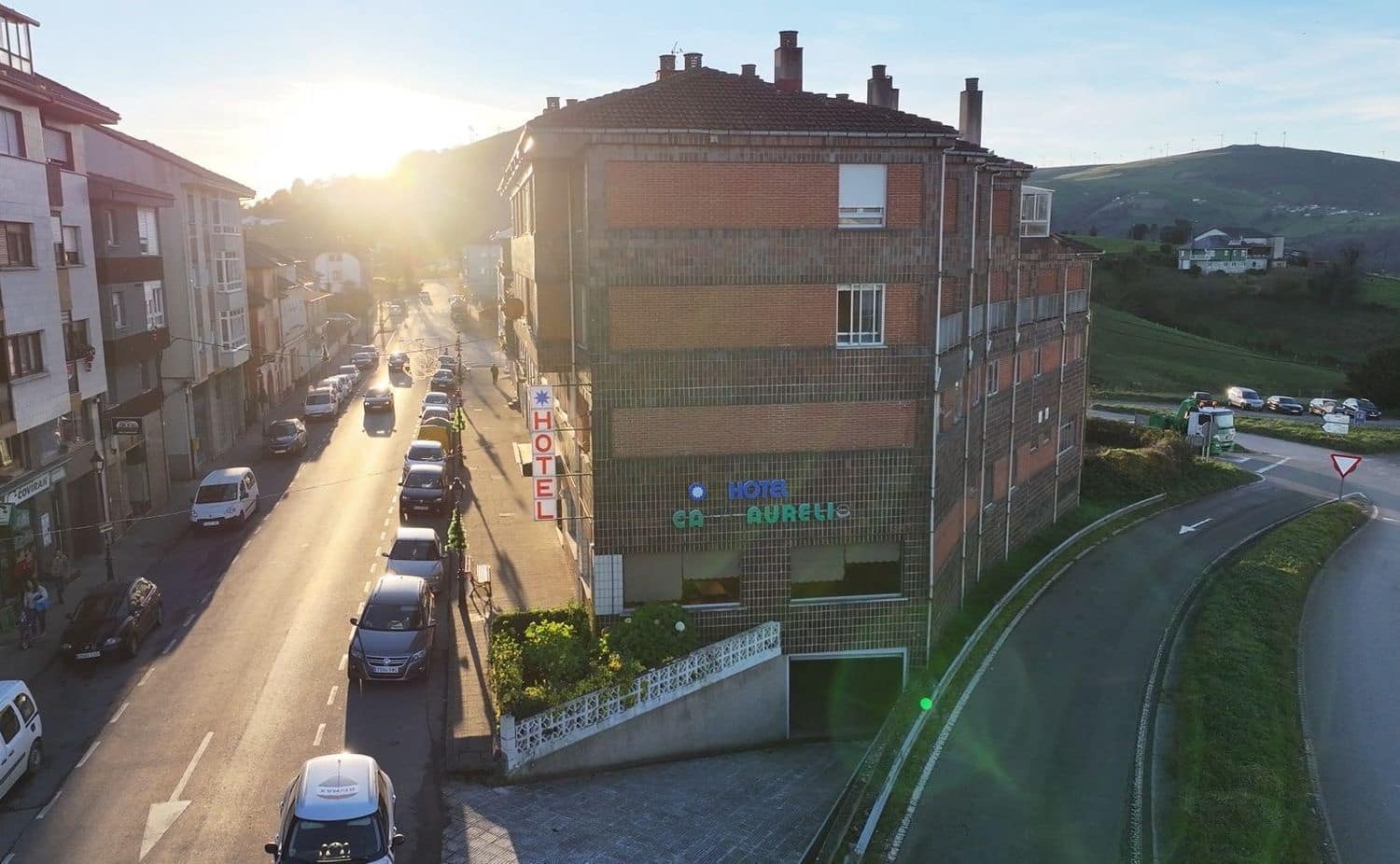 Hotel til salg i Salas - € 219.000 (Ref: 8721742)