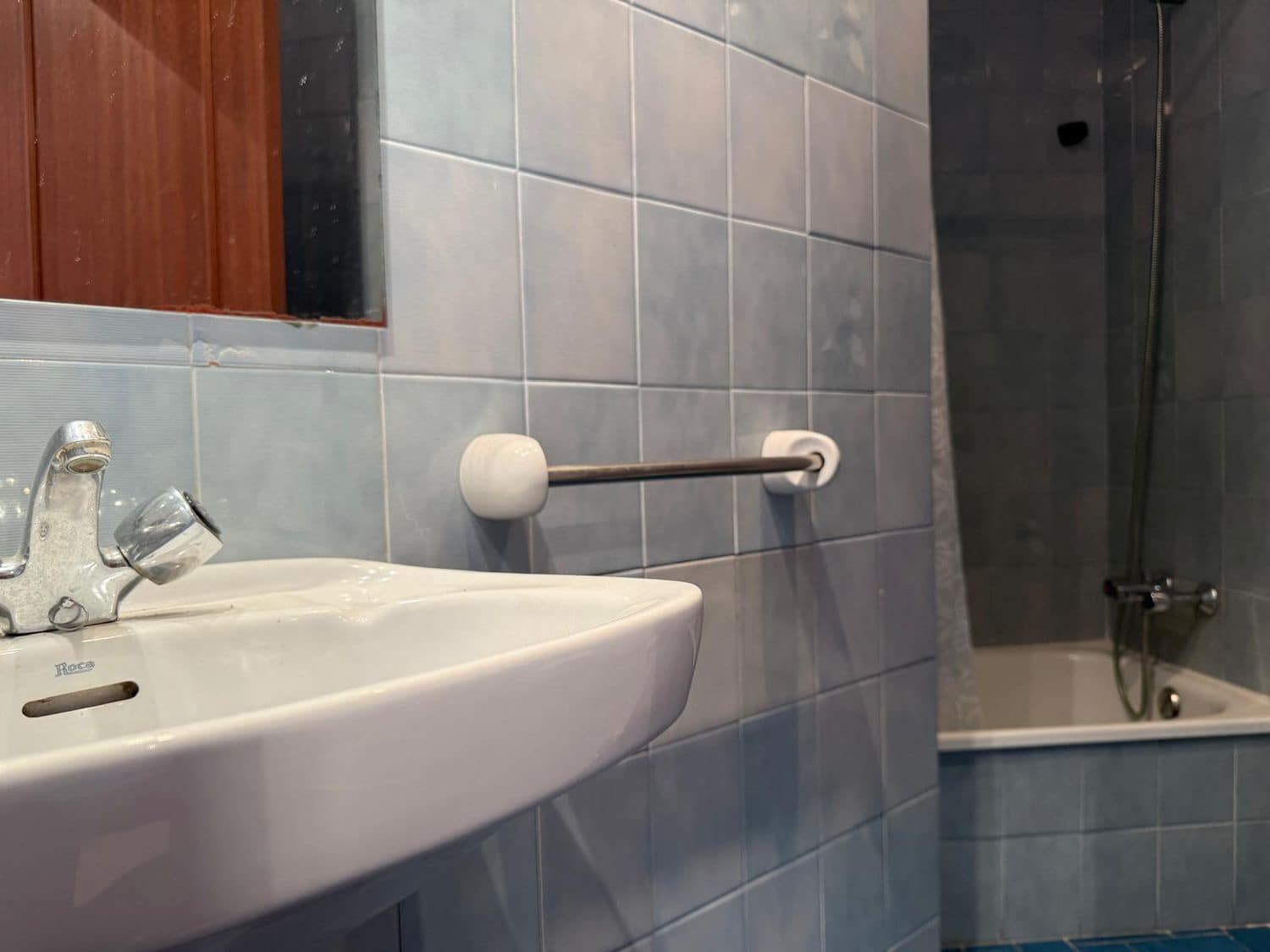 Hotel til salg i Salas - € 219.000 (Ref: 8721742)