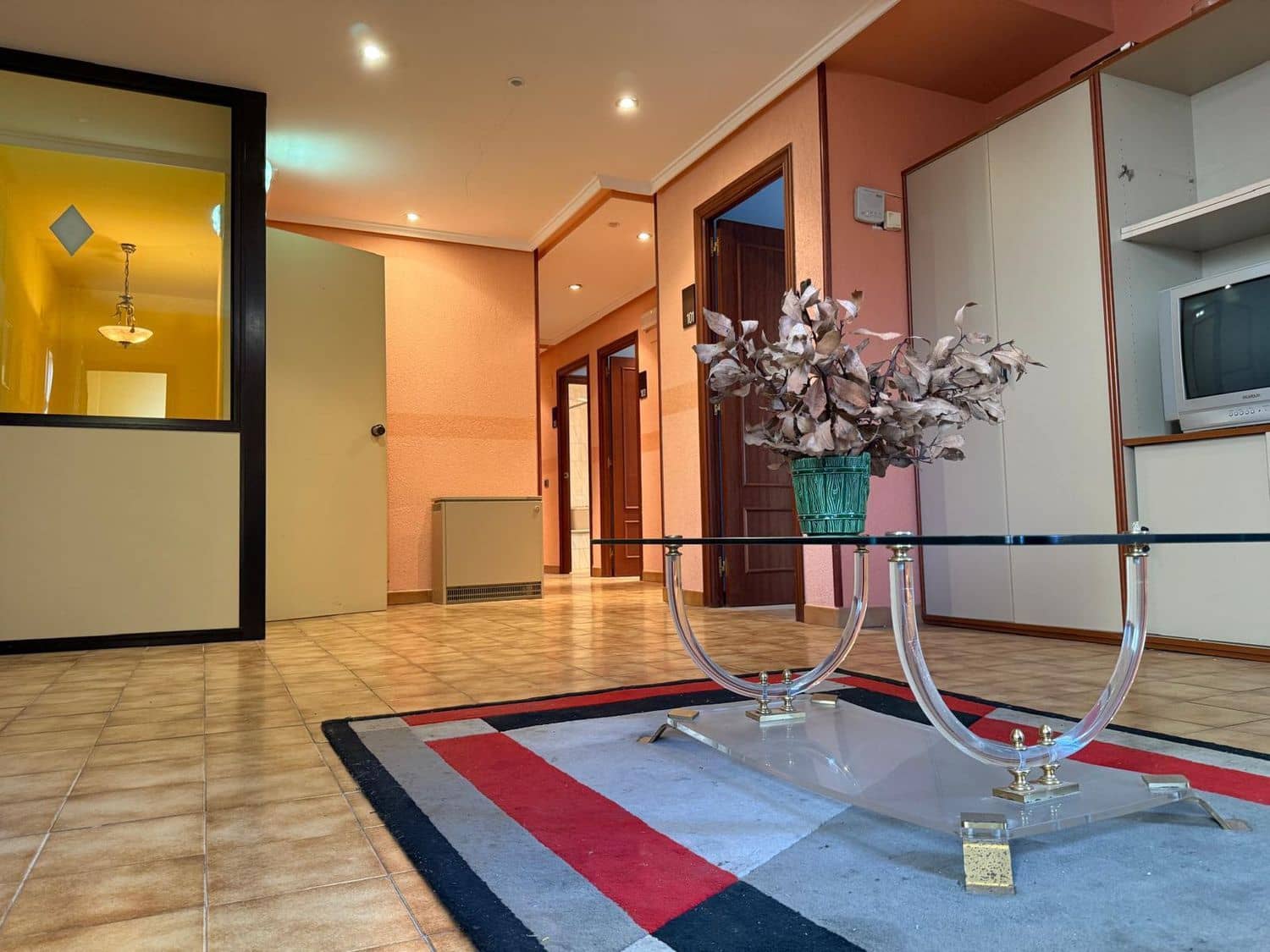 Hotel til salg i Salas - € 219.000 (Ref: 8721742)