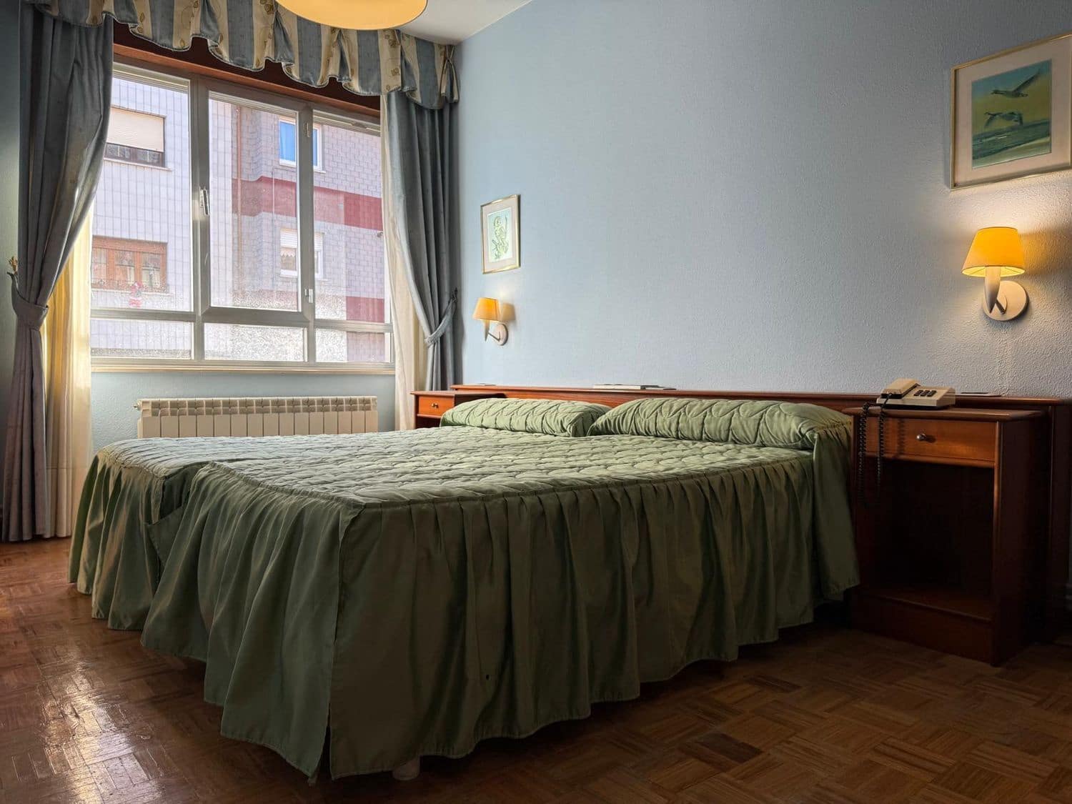 Hotel til salg i Salas - € 219.000 (Ref: 8721742)