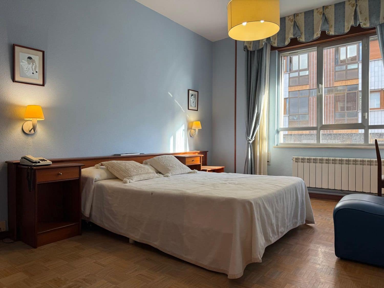 Hotel til salg i Salas - € 219.000 (Ref: 8721742)