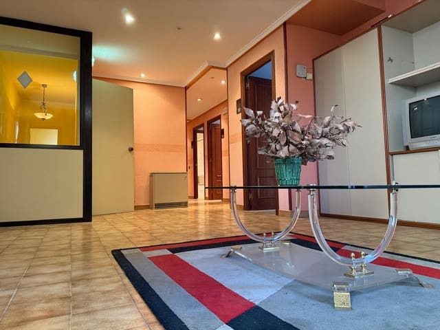 Hotel for sale in Salas - € 219,000 (Ref: 8721742)