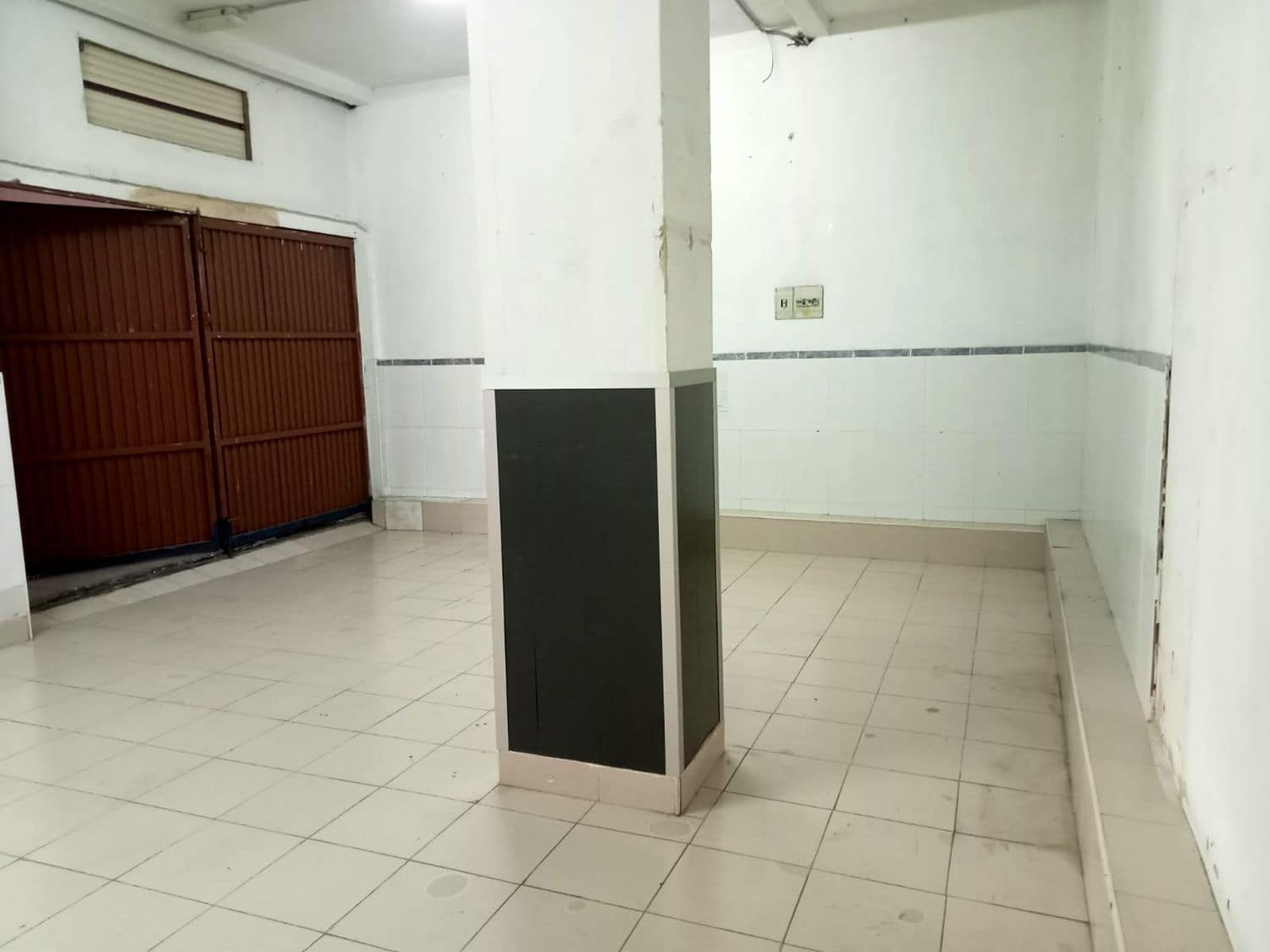 Erhverv til salg i Gijon - € 40.000 (Ref: 8723445)