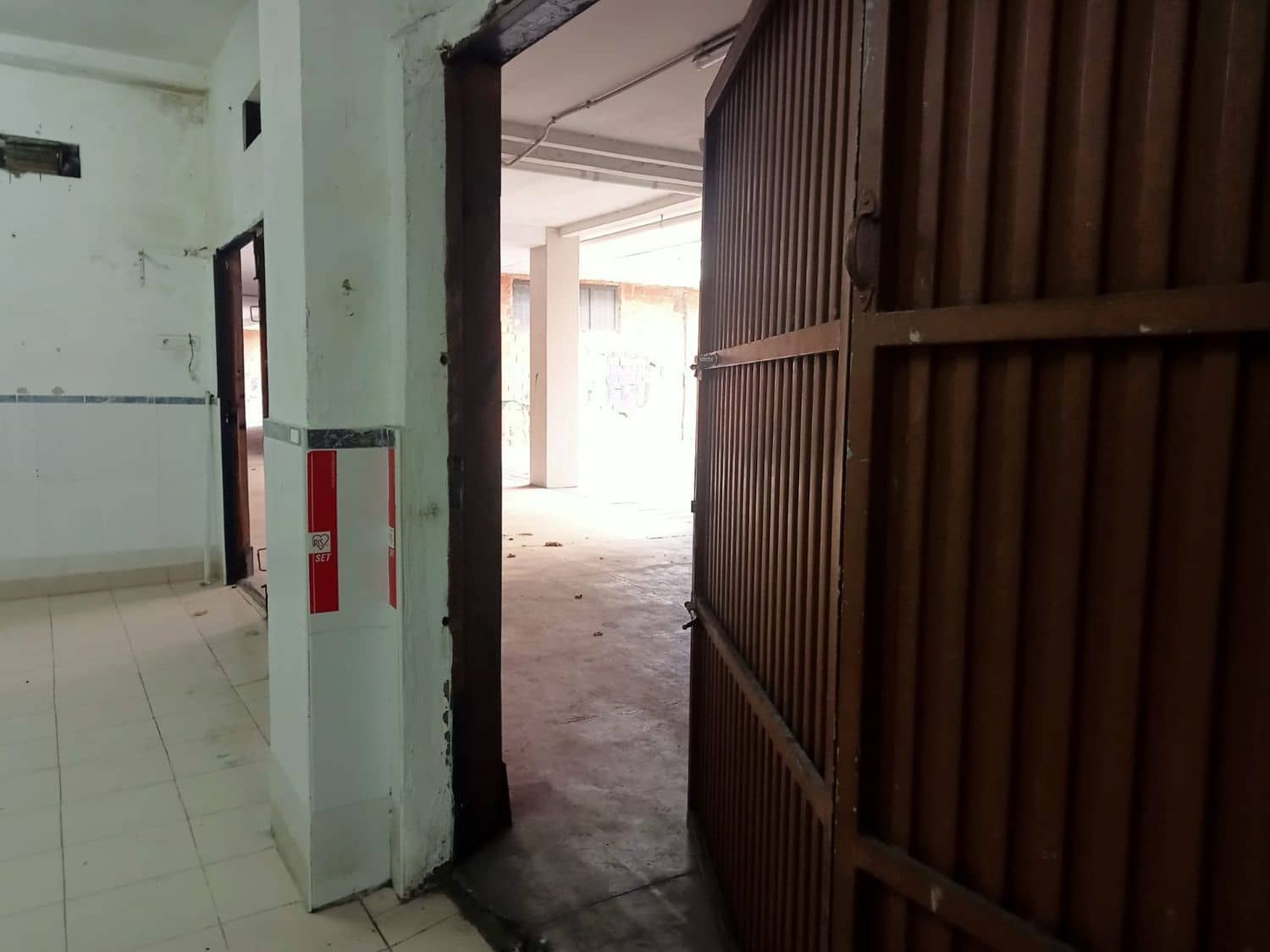 Erhverv til salg i Gijon - € 40.000 (Ref: 8723445)