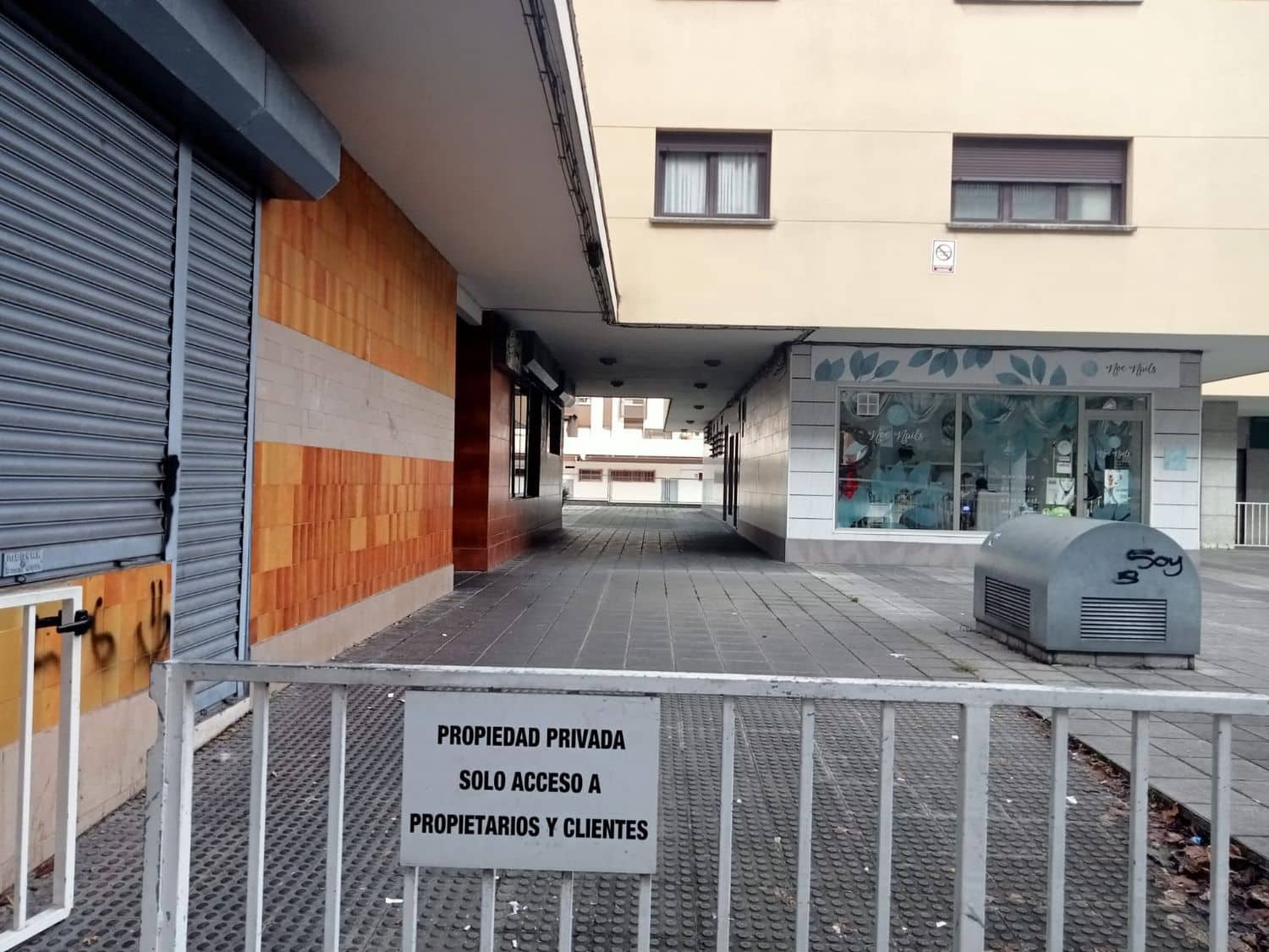 Erhverv til salg i Gijon - € 40.000 (Ref: 8723445)