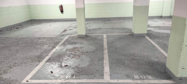 Garage for sale in Centro Urbano, Gijón - € 5,500 (Ref: 8750667)