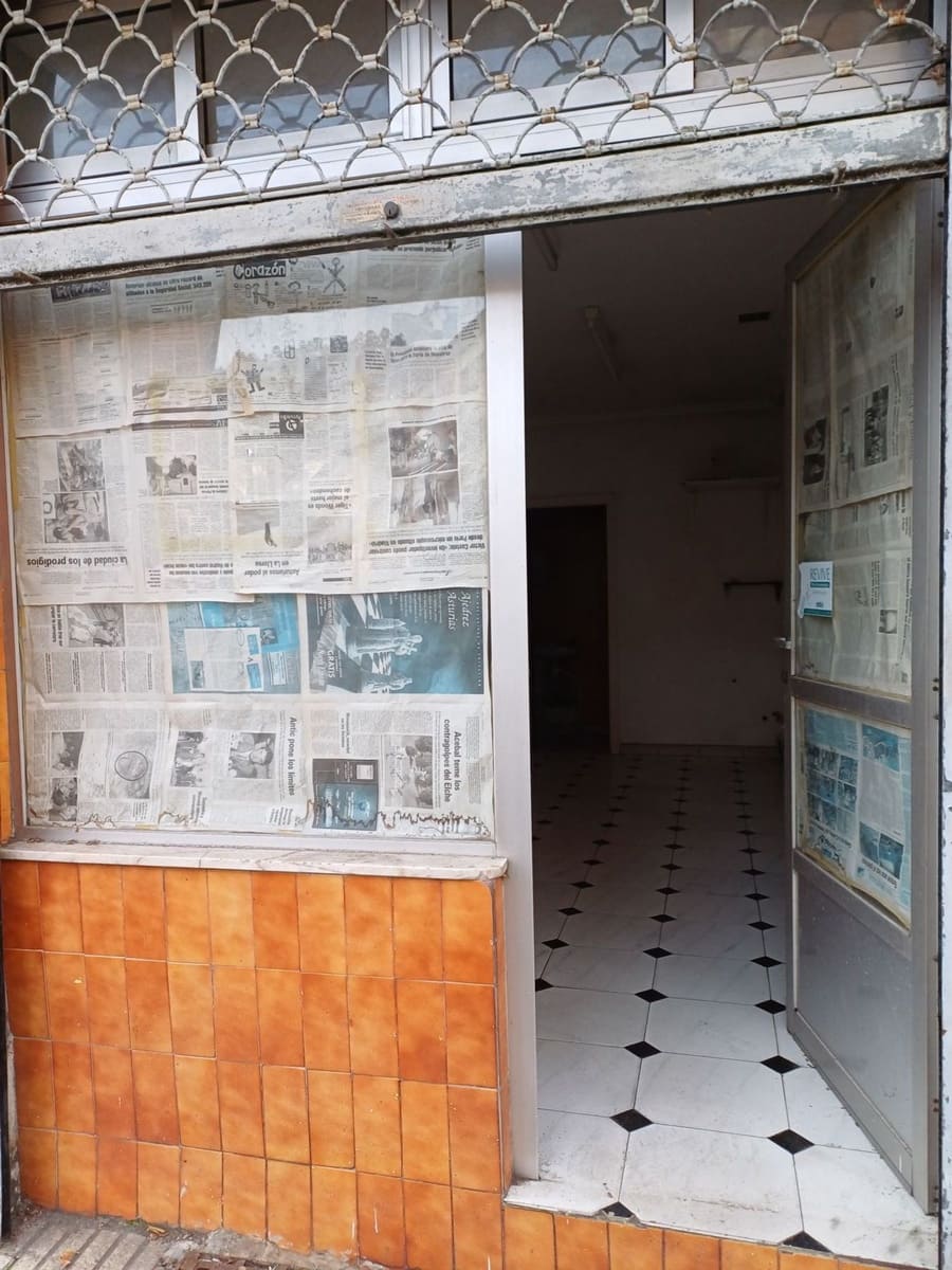 Business for sale in San Martin del Rey Aurelio - € 39,000 (Ref: 8751784)