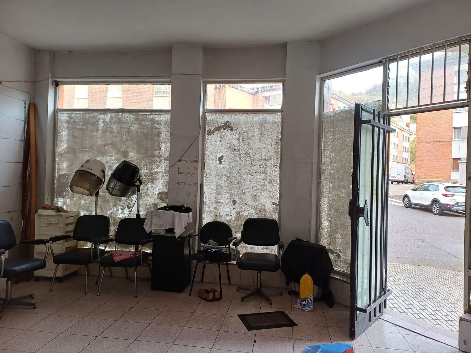 Business for sale in San Martin del Rey Aurelio - € 39,000 (Ref: 8751784)