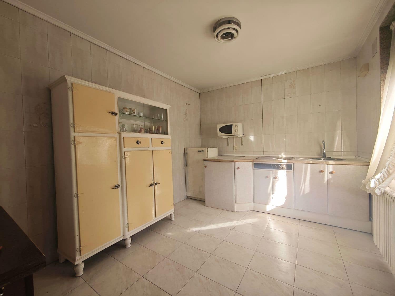 4 soveværelse Byhus til salg i Langreo - € 60.000 (Ref: 8759582)