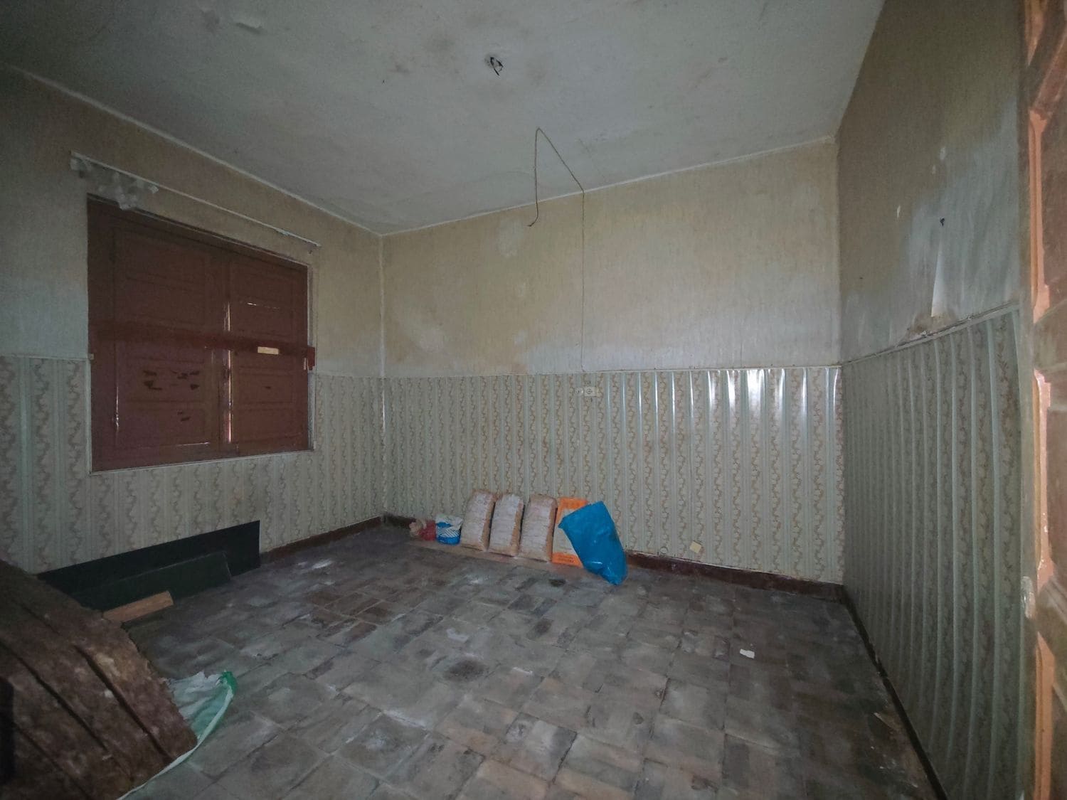 4 soveværelse Byhus til salg i Langreo - € 60.000 (Ref: 8759582)