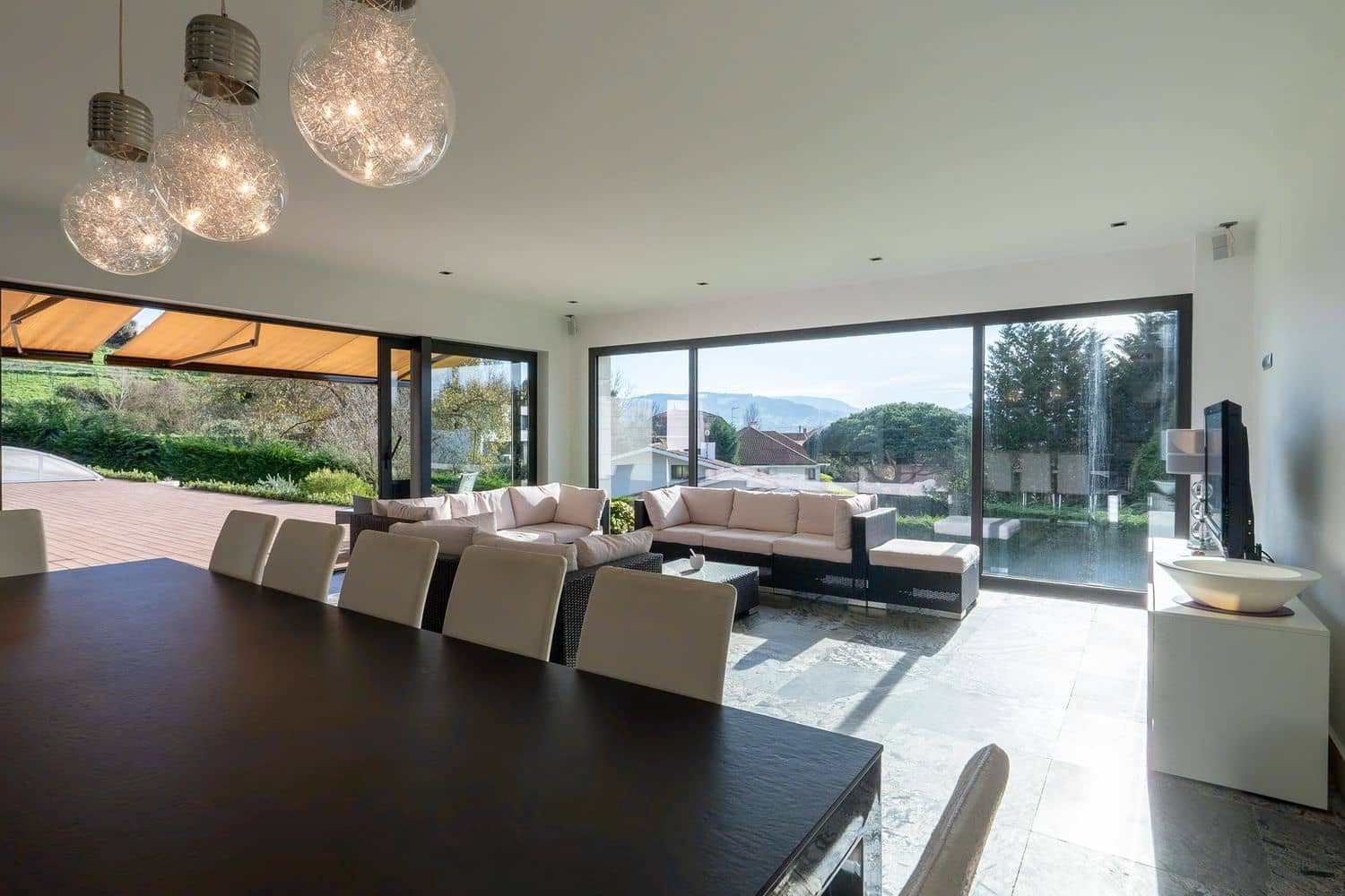 3 soveværelse Villa til salg i Gijon med garage - € 980.000 (Ref: 8772964)