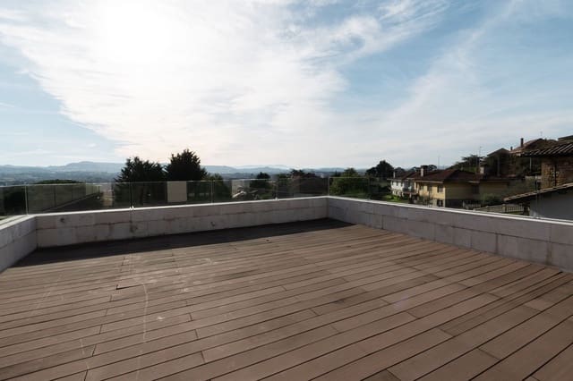 3 slaapkamer Villa te koop in Gijón met garage - € 980.000 (Ref: 8772964)