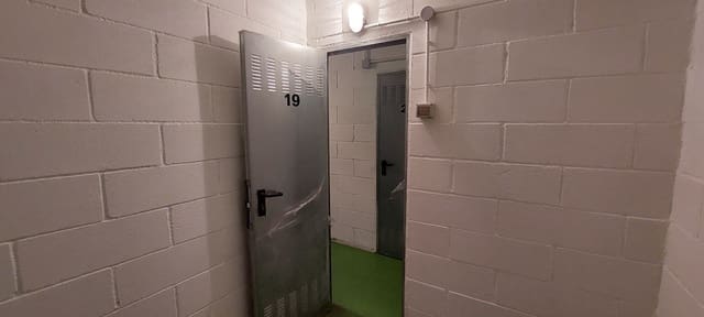 Garage for sale in Centro Urbano, Gijón - € 5,750 (Ref: 8789123)