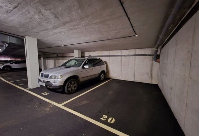 Garage for sale in Centro Urbano, Gijón - € 14,900 (Ref: 8792177)