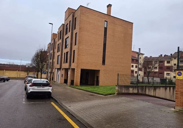 Garage for sale in Centro Urbano, Gijón - € 14,900 (Ref: 8792177)