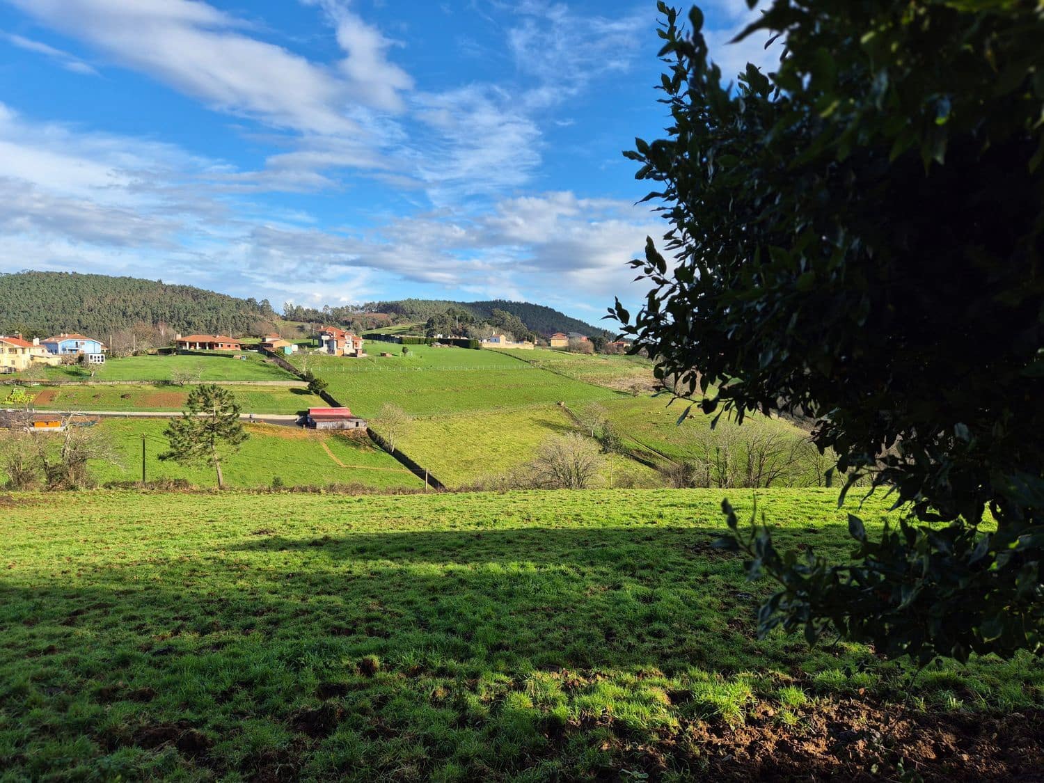 Mark till salu i Cudillero - 55 000 € (Ref: 8792178)