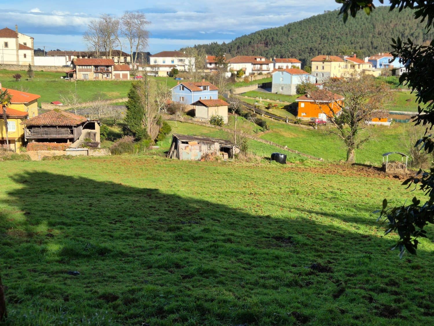 Mark till salu i Cudillero - 55 000 € (Ref: 8792178)