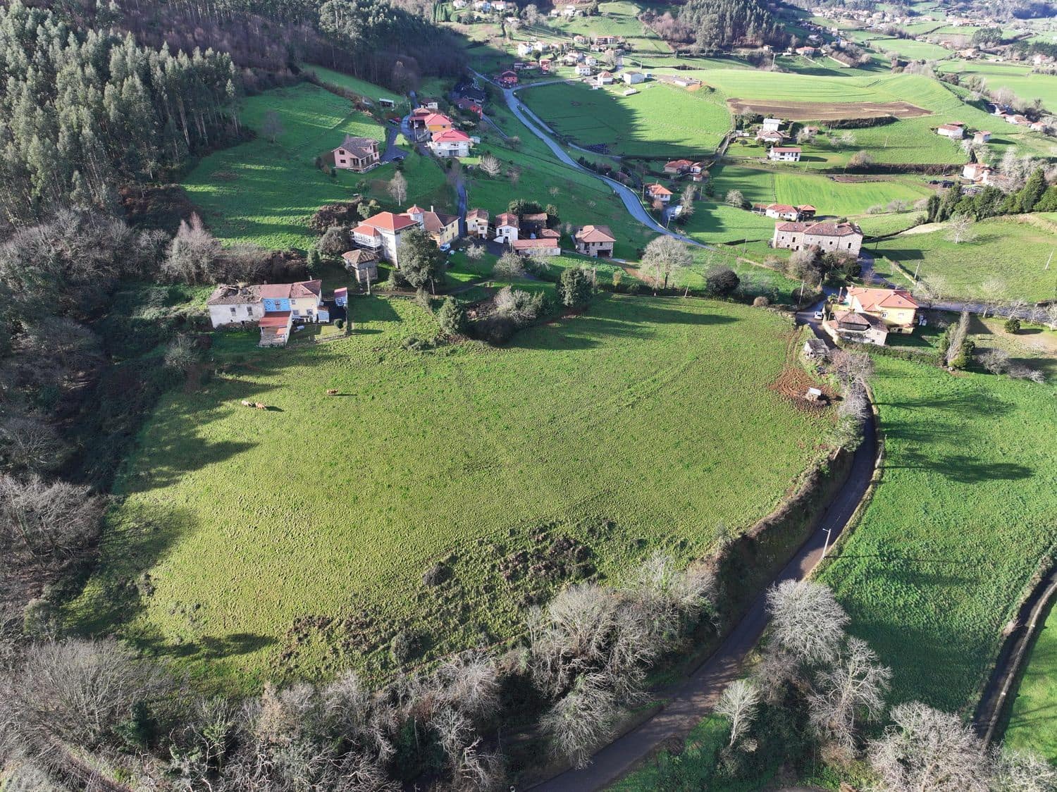 Mark till salu i Cudillero - 55 000 € (Ref: 8792178)