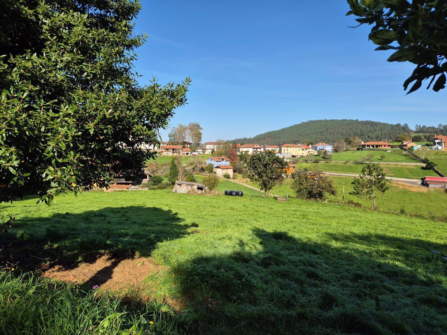 Mark till salu i Cudillero - 55 000 € (Ref: 8792178)