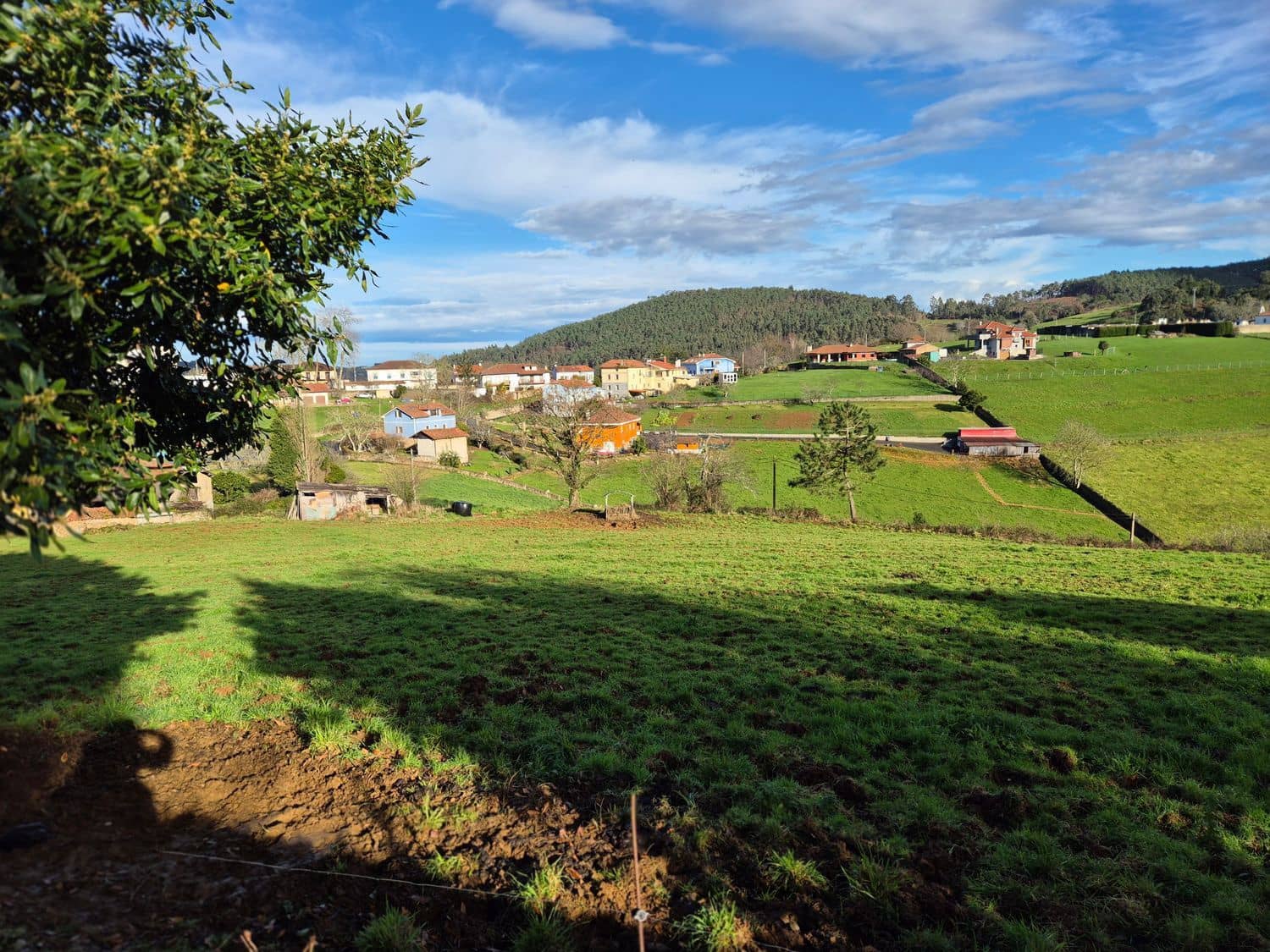 Mark till salu i Cudillero - 55 000 € (Ref: 8792178)