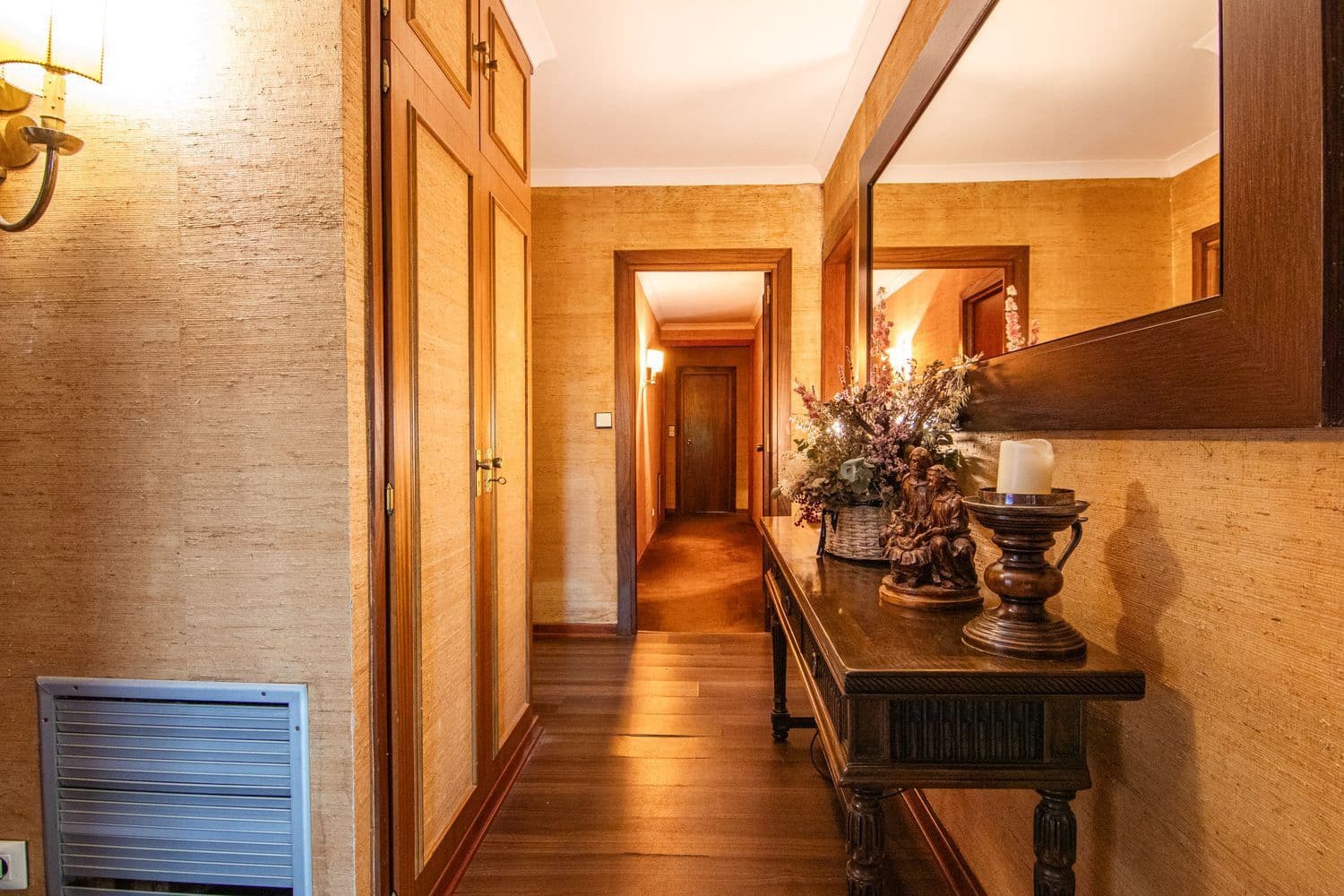 5 soveværelse Villa til salg i Gozon med garage - € 2.000.000 (Ref: 8792193)