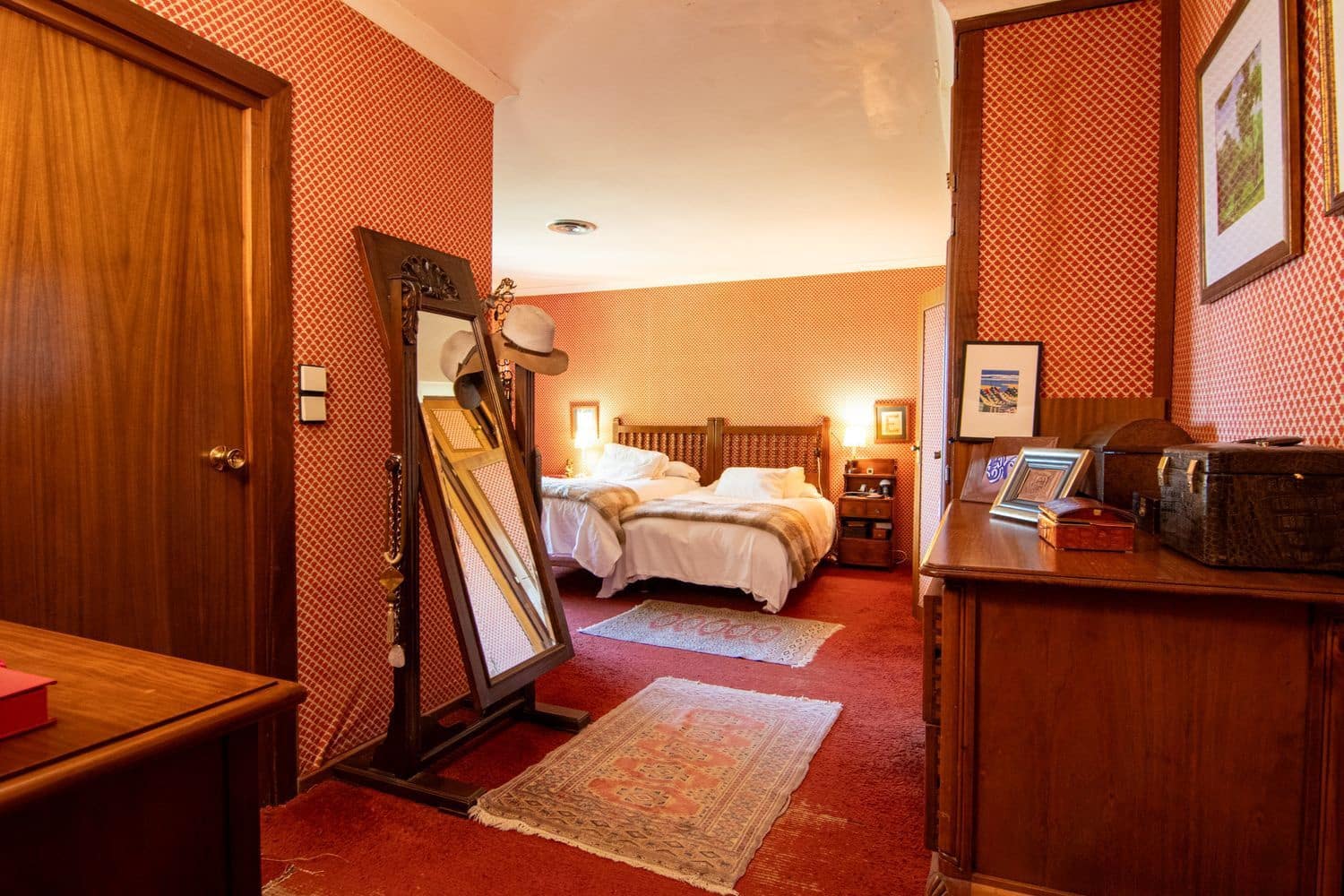 5 soveværelse Villa til salg i Gozon med garage - € 2.000.000 (Ref: 8792193)